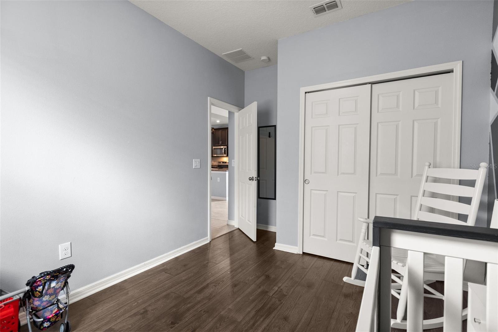 2401 Avian Loop Property Photo 23