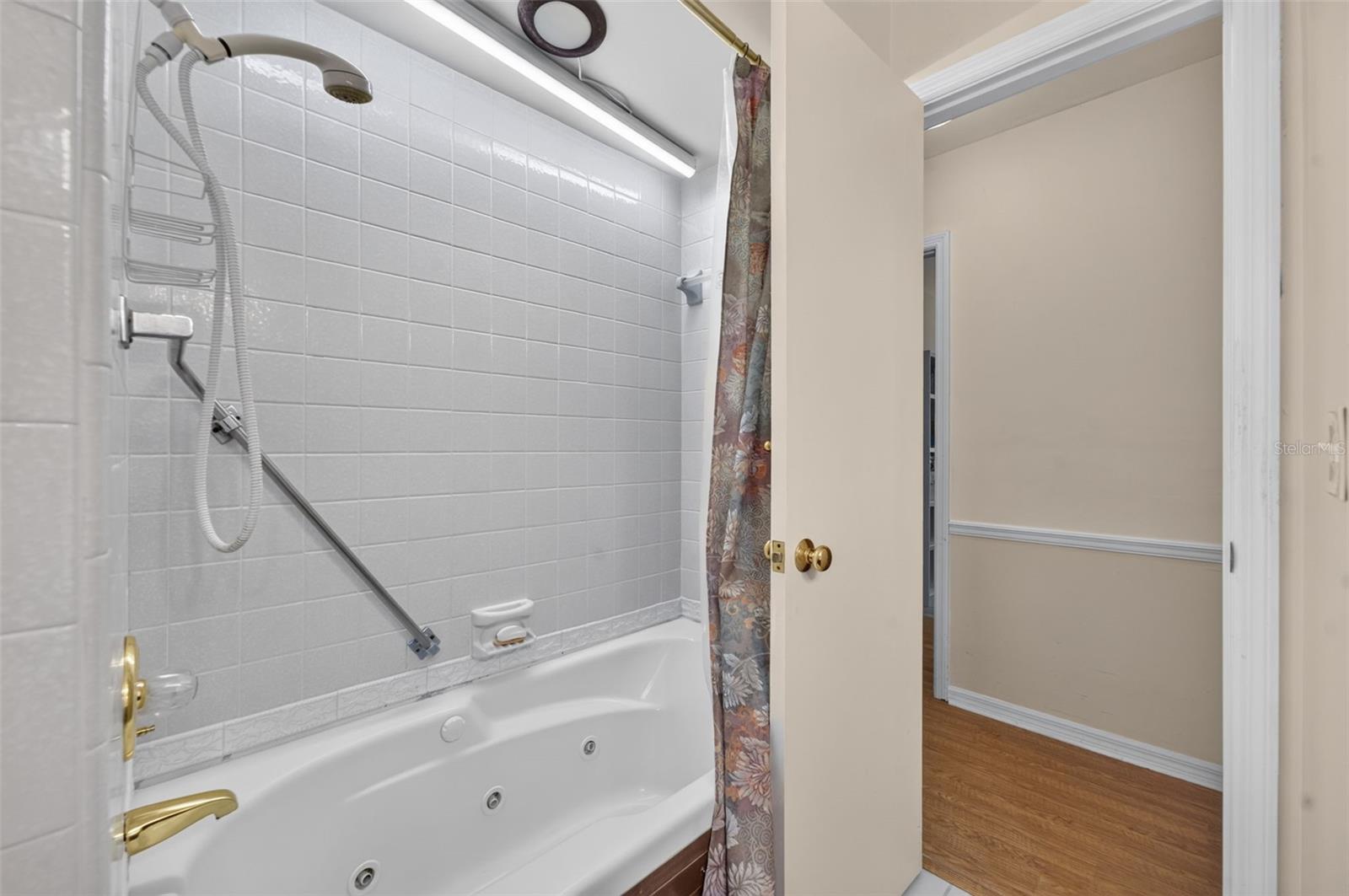 120 Lake Destiny Trl Property Photo 23