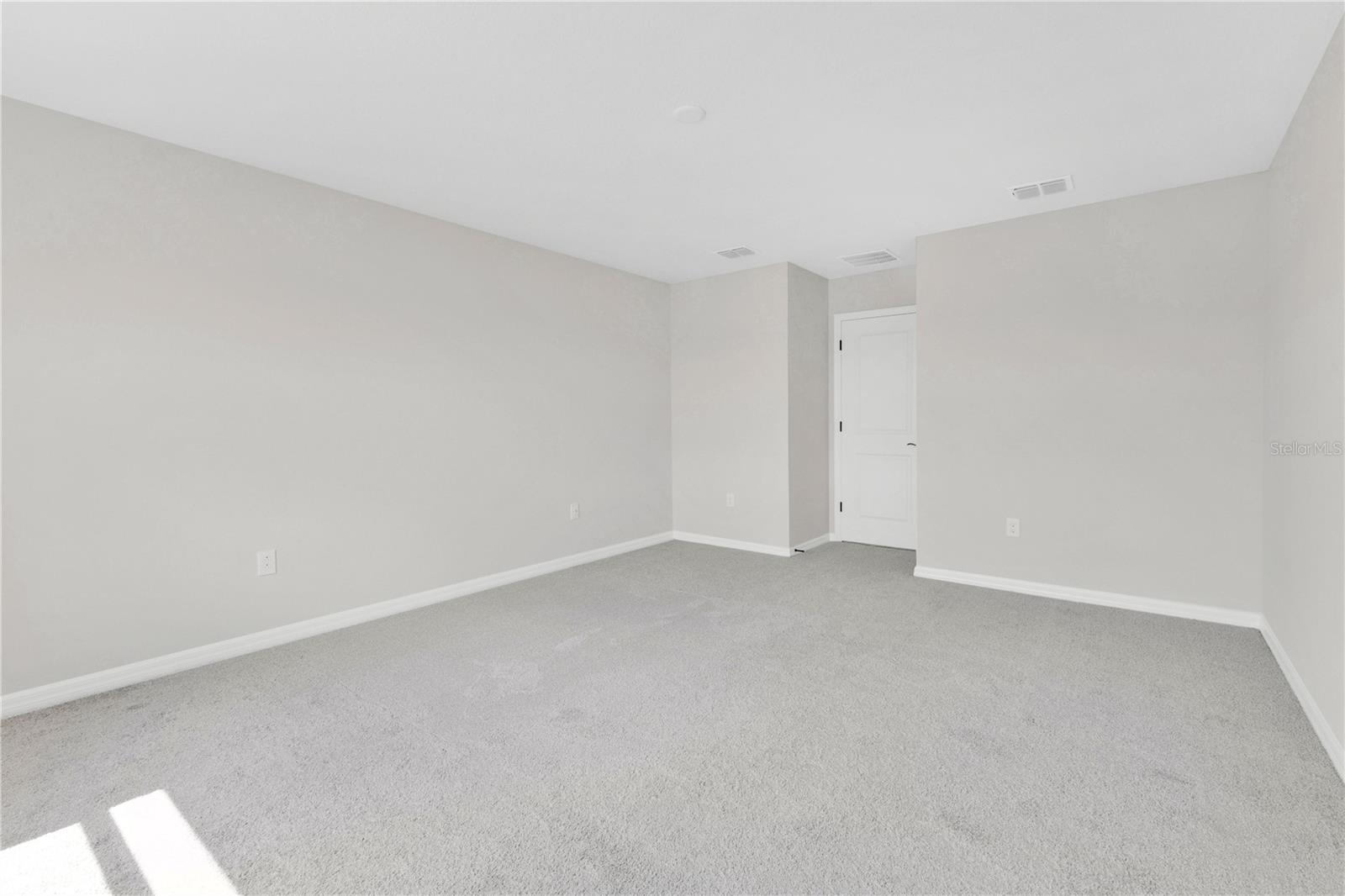 2644 Blowing Breeze Ave Property Photo 16