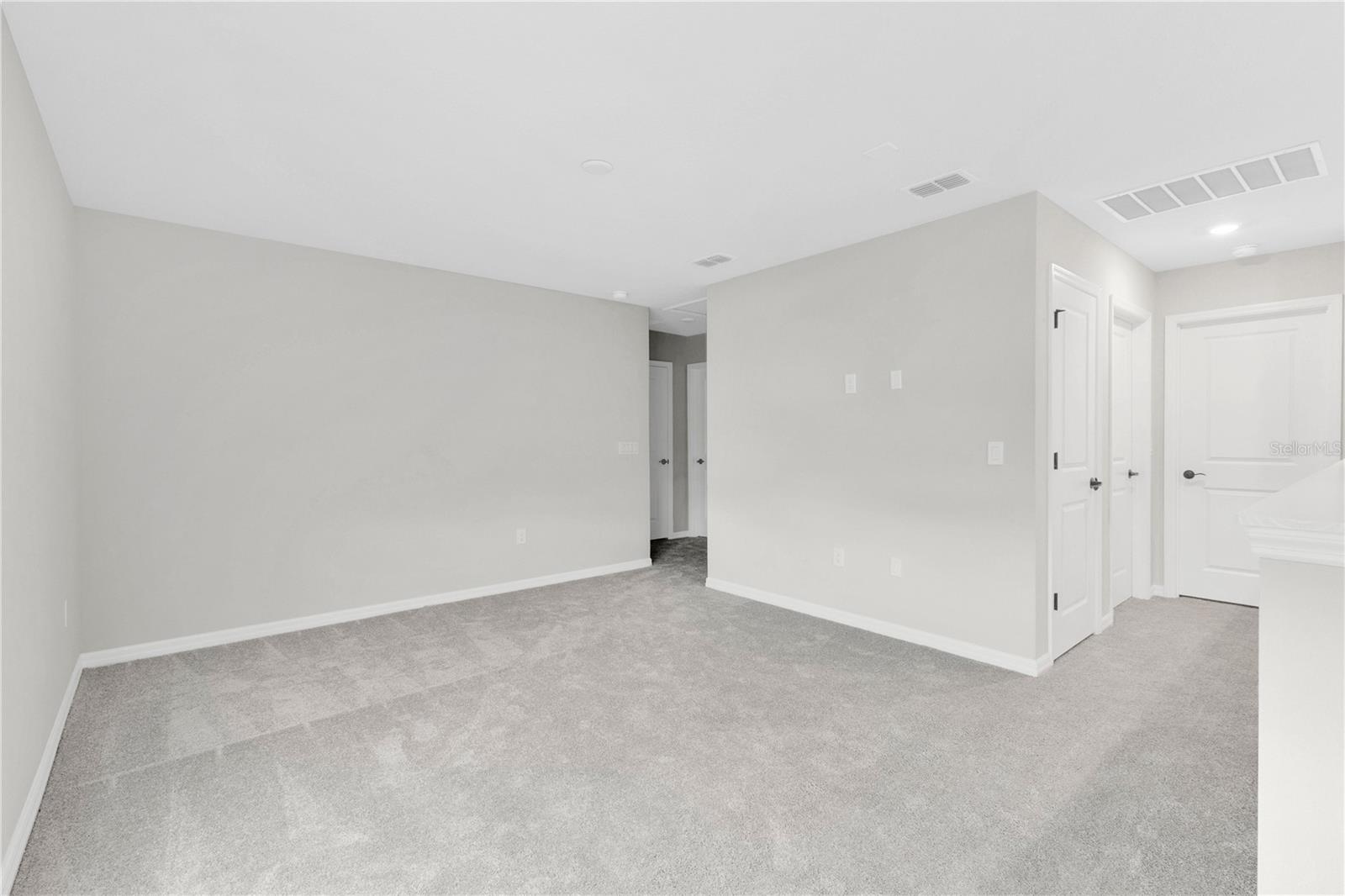 2644 Blowing Breeze Ave Property Photo 19