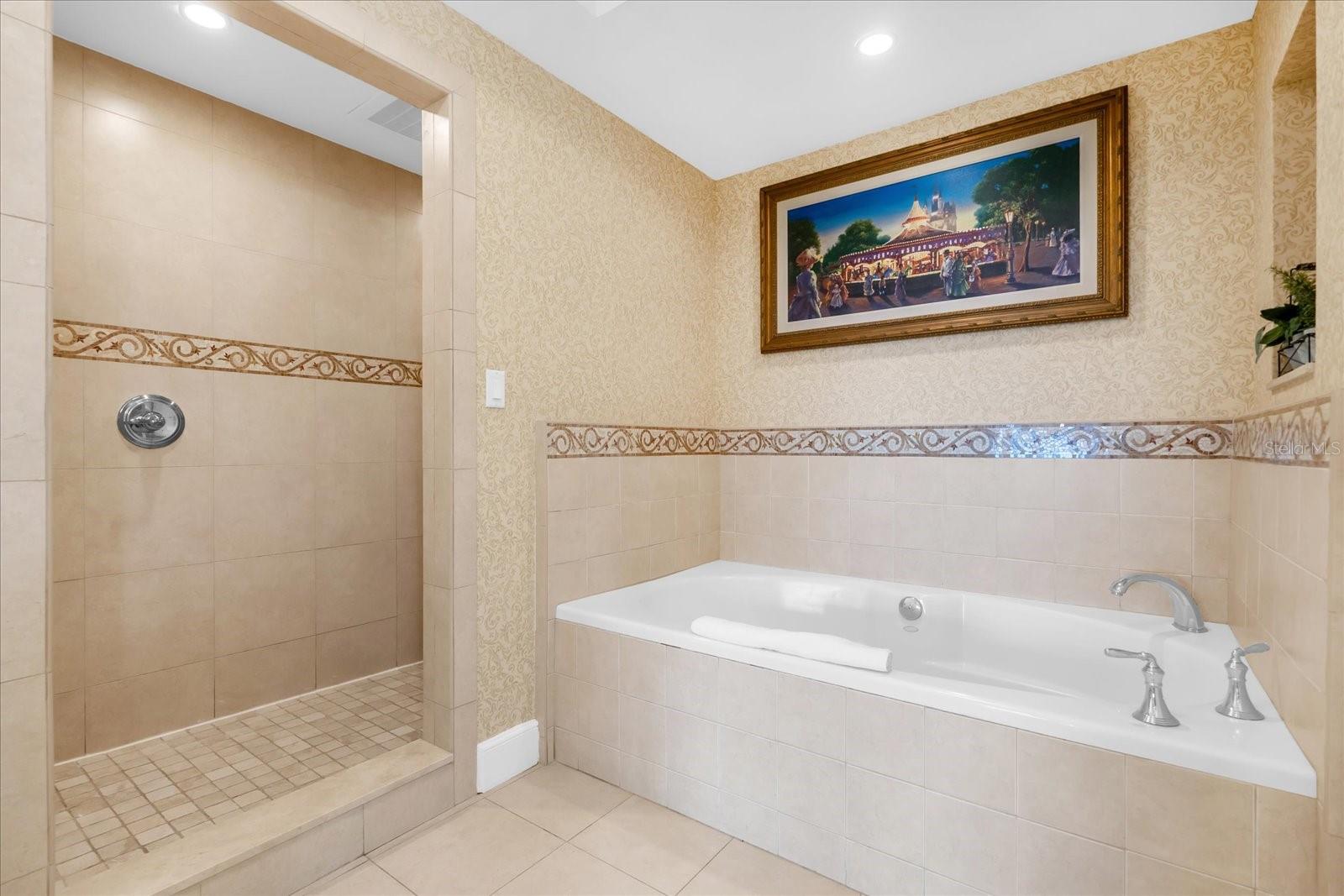 7593 Gathering Dr #803 Property Photo 21