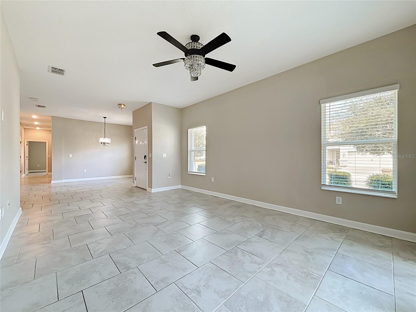 1051 Quaker Ridge Ln Property Photo 16