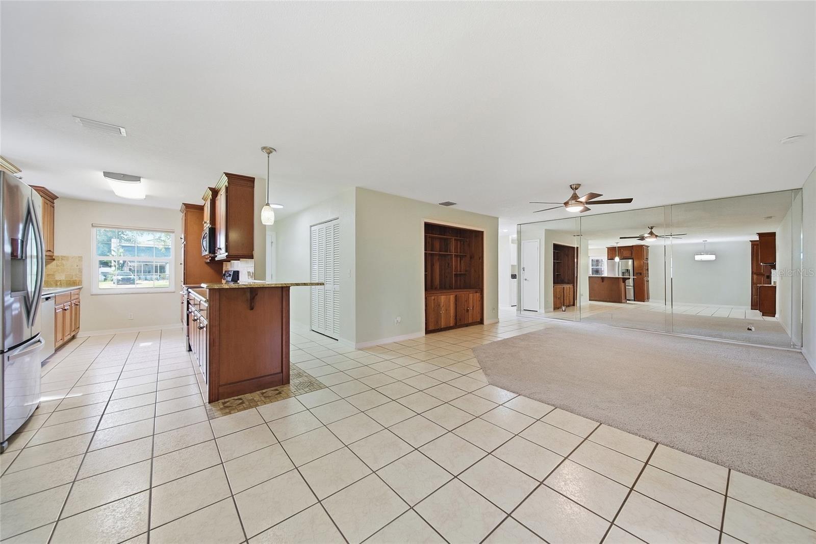 9401 N Rome Cir Property Photo 7