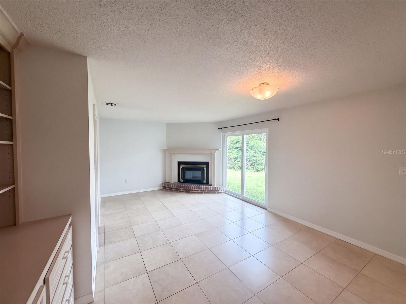 2716 Charleston Dr Property Photo 13