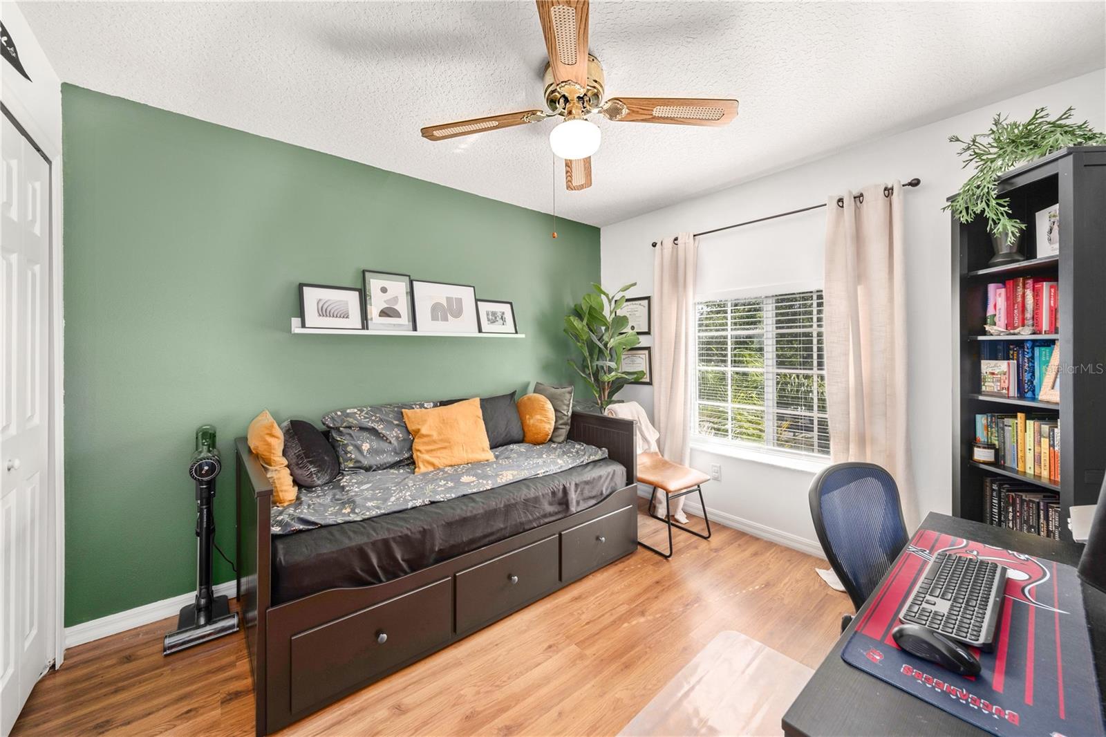 1415 Sherbourne St Property Photo 18