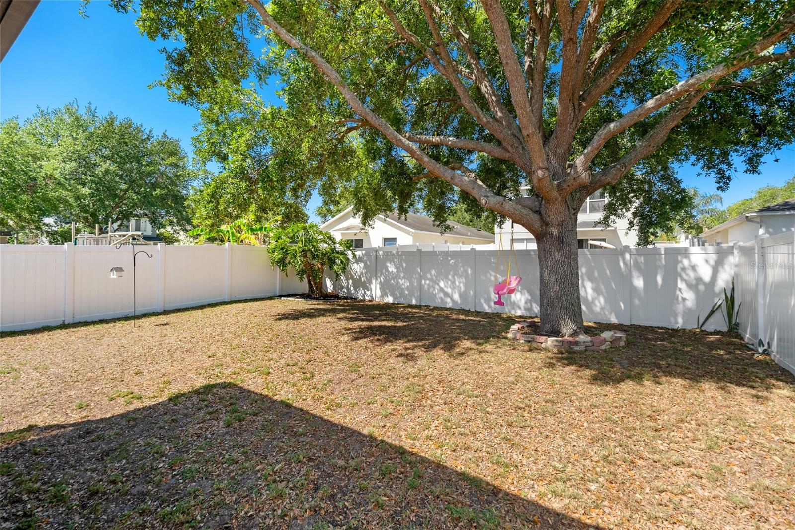 1415 Sherbourne St Property Photo 24