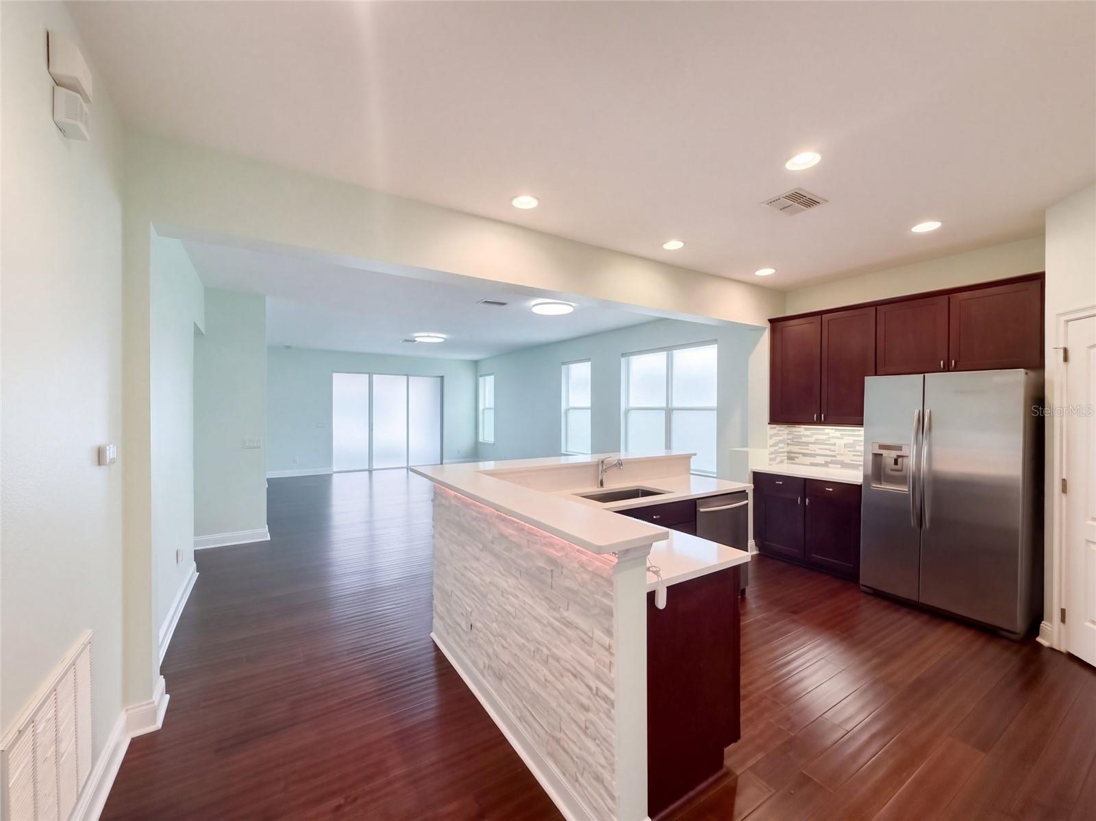 7271 Londale Blvd Property Photo 8