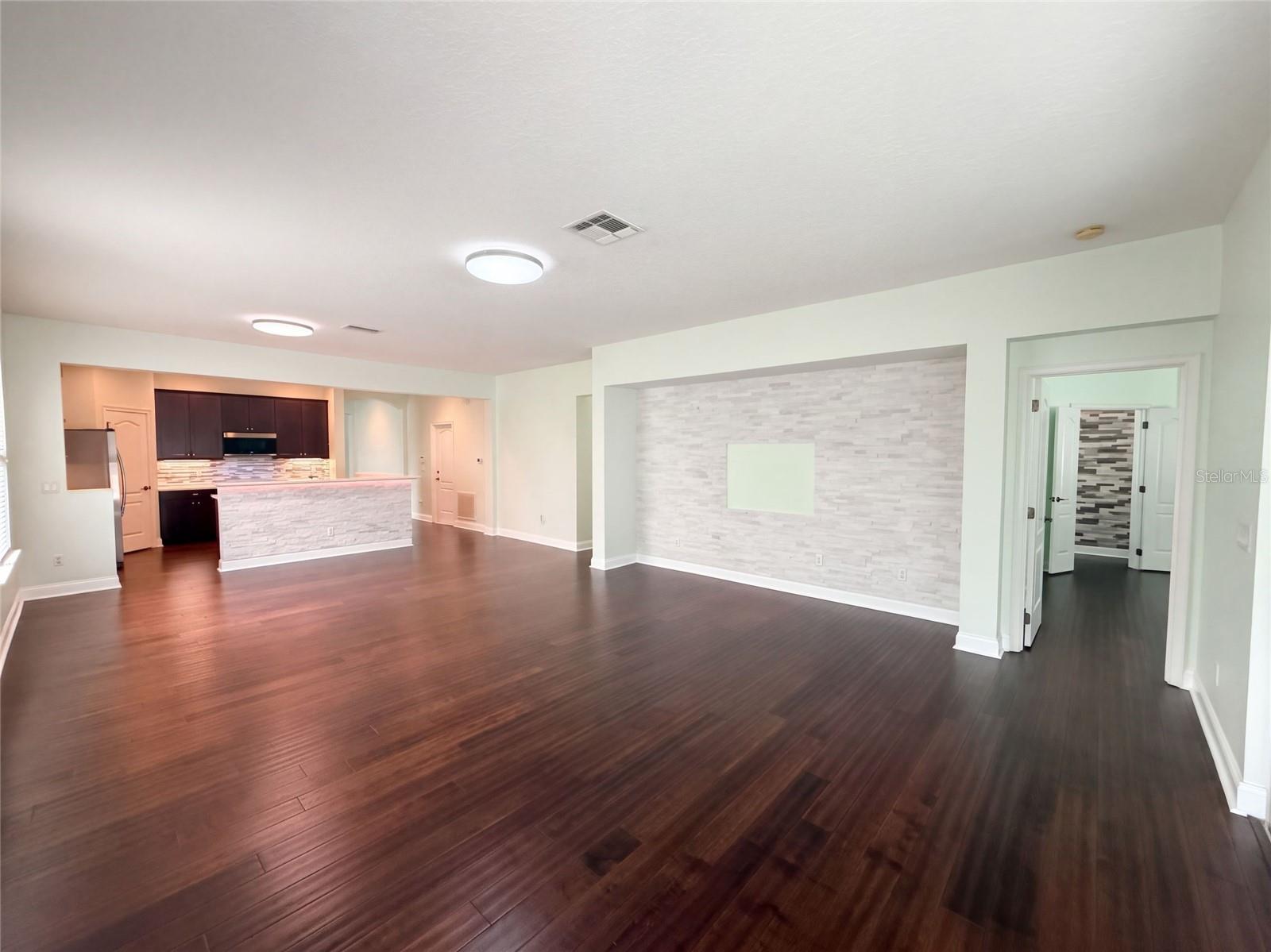 7271 Londale Blvd Property Photo 17