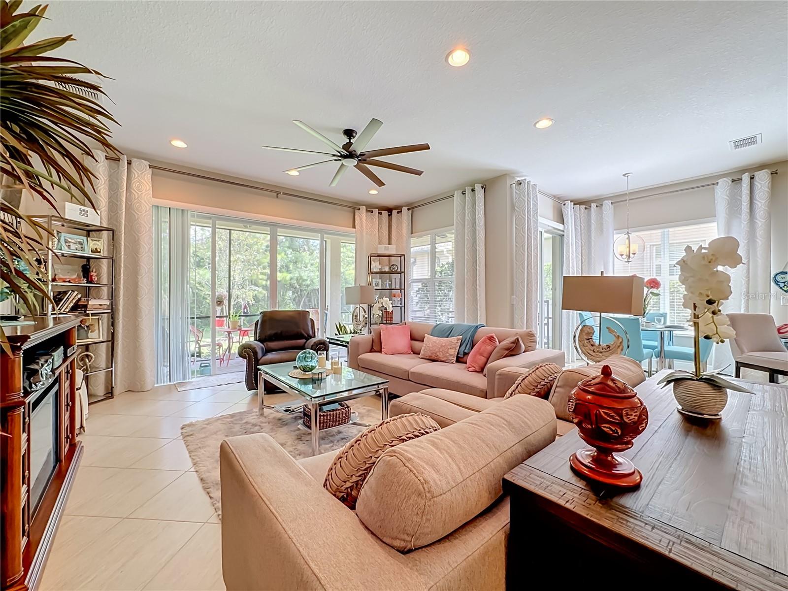 16144 Coquina Bay Ln Property Photo 25