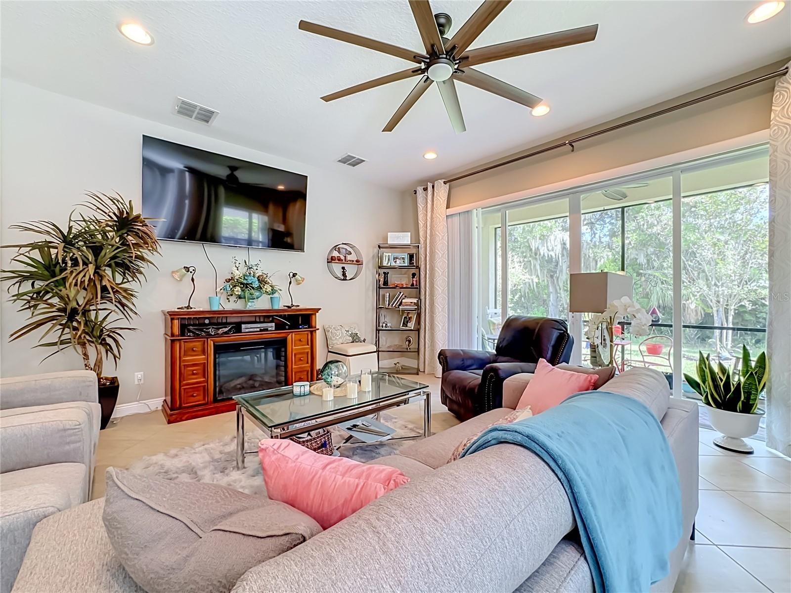 16144 Coquina Bay Ln Property Photo 27