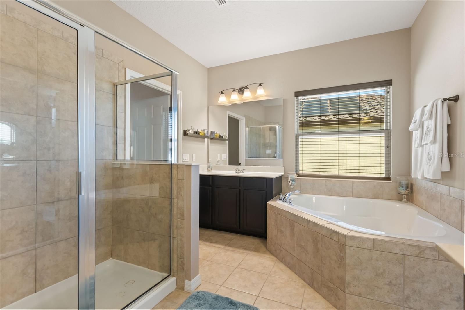 2301 Kelbrook Ct Property Photo 52