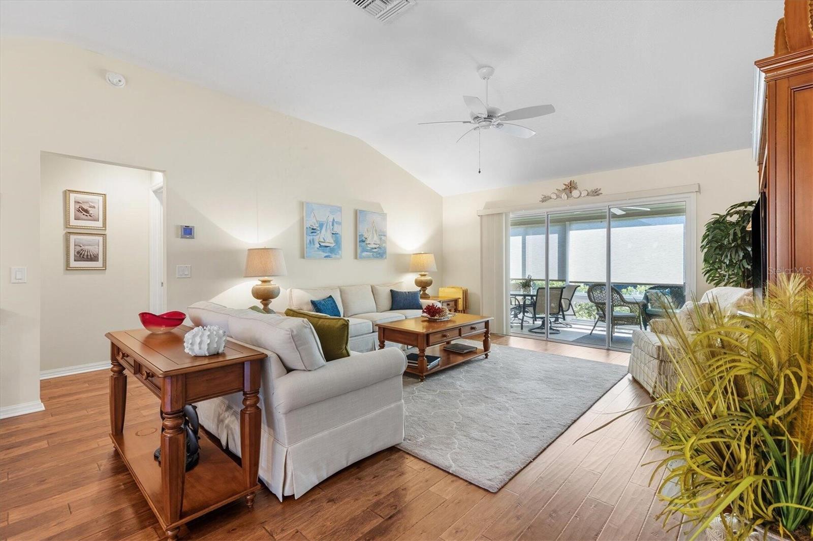 3593 Barrel Loop Property Photo 6