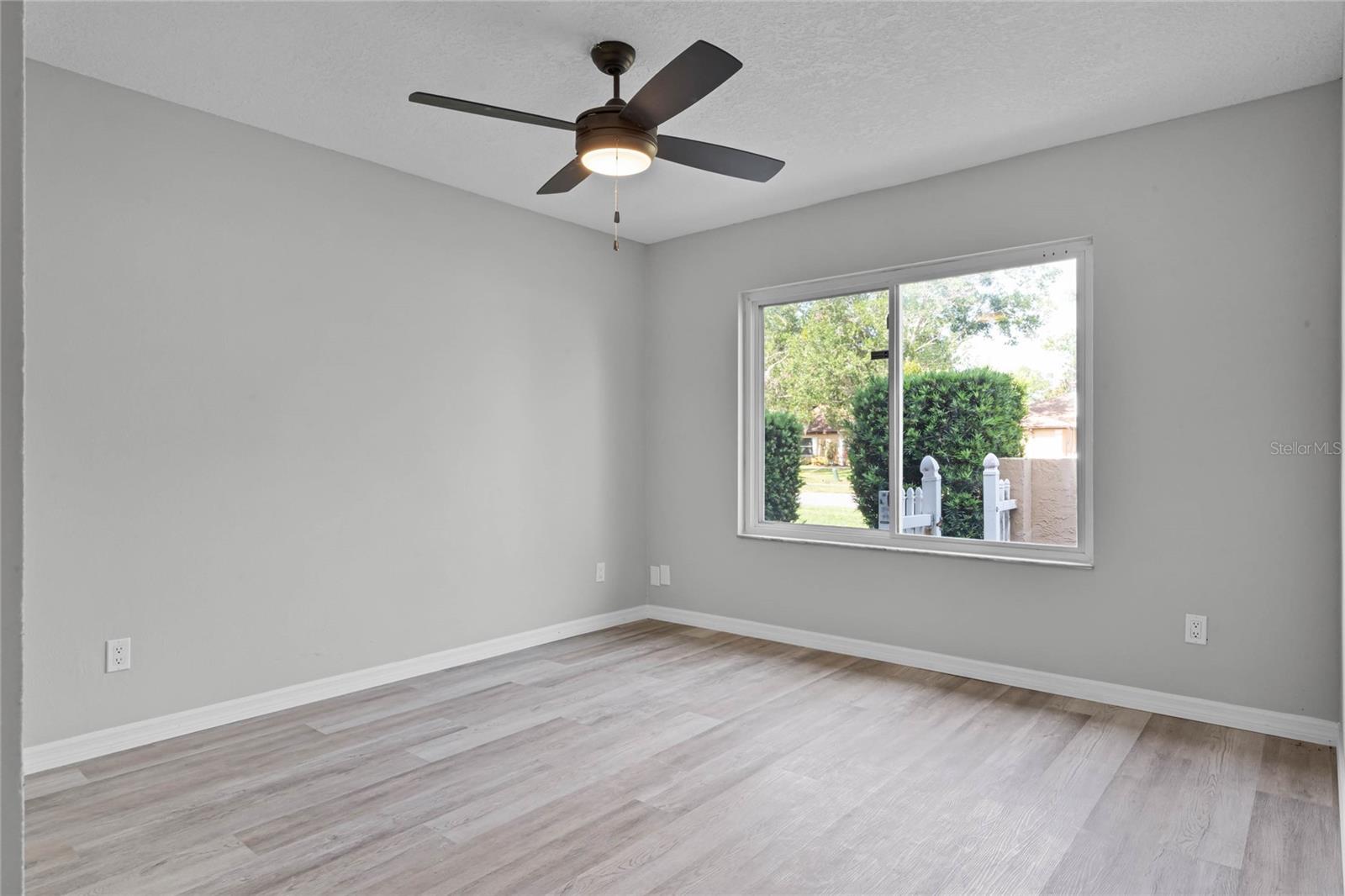 1067 Sophie Blvd Property Photo 10
