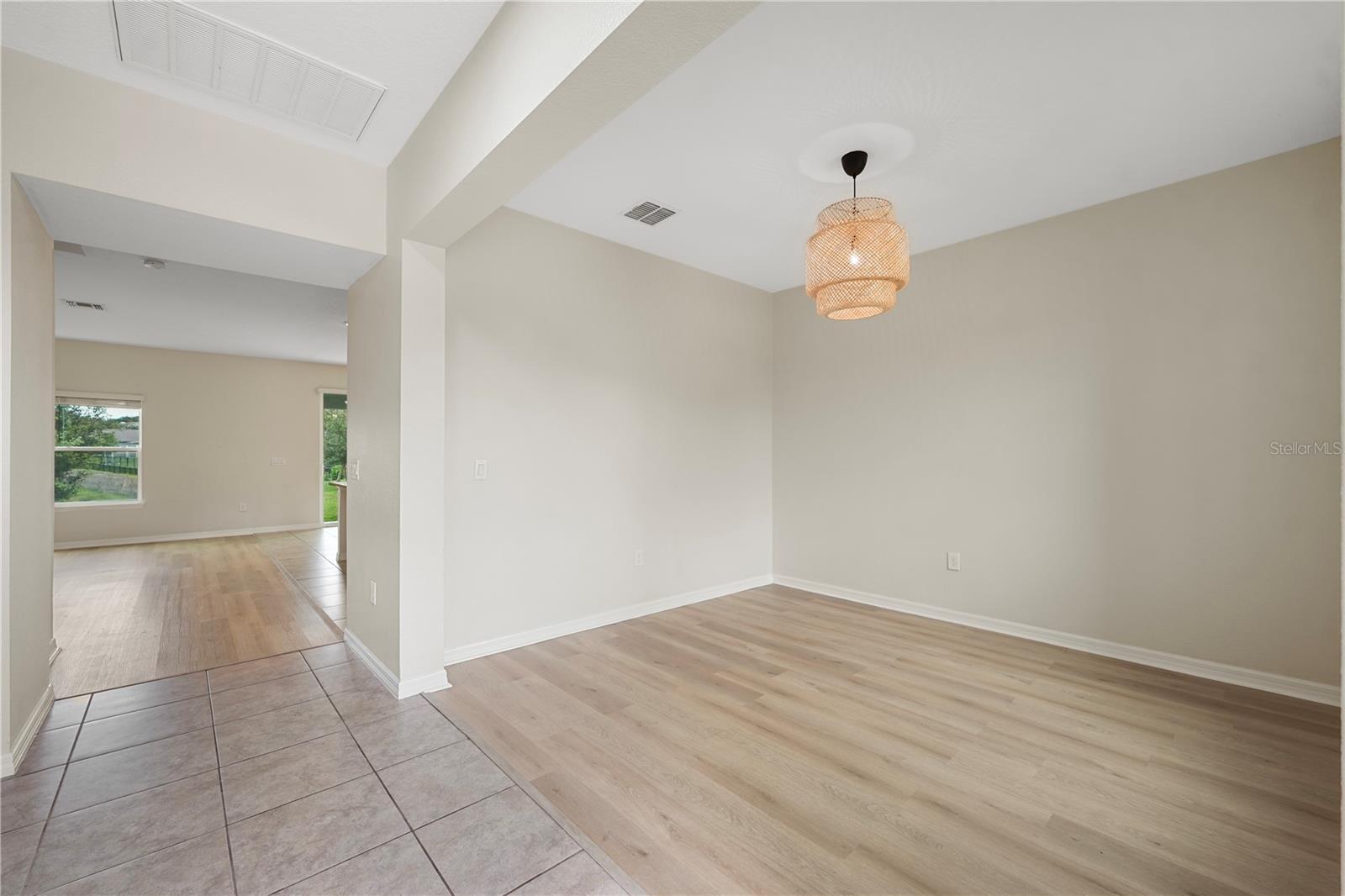 2561 Sky Stone Ct Property Photo 5