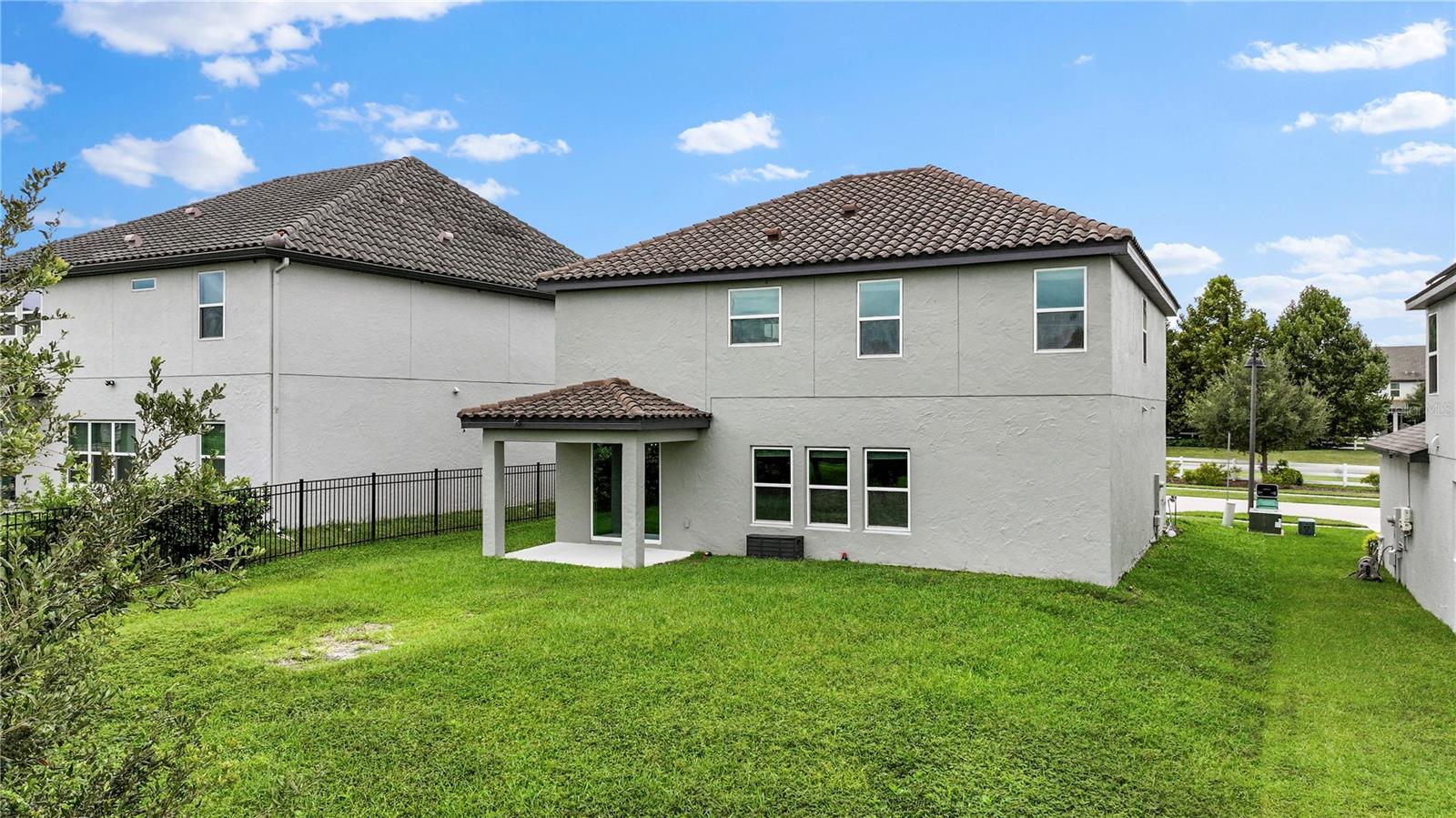 2561 Sky Stone Ct Property Photo 35