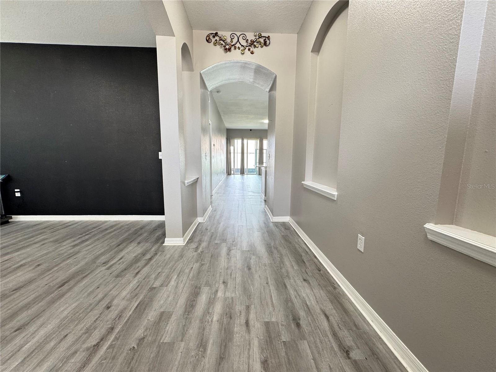 10868 Standing Stone Dr Property Photo 5