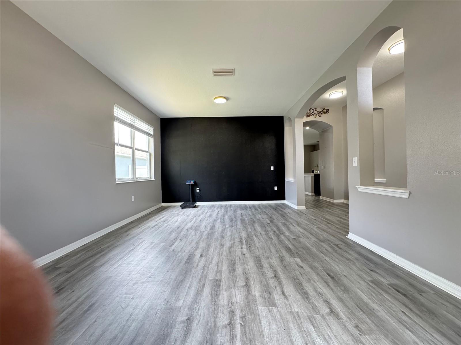 10868 Standing Stone Dr Property Photo 8