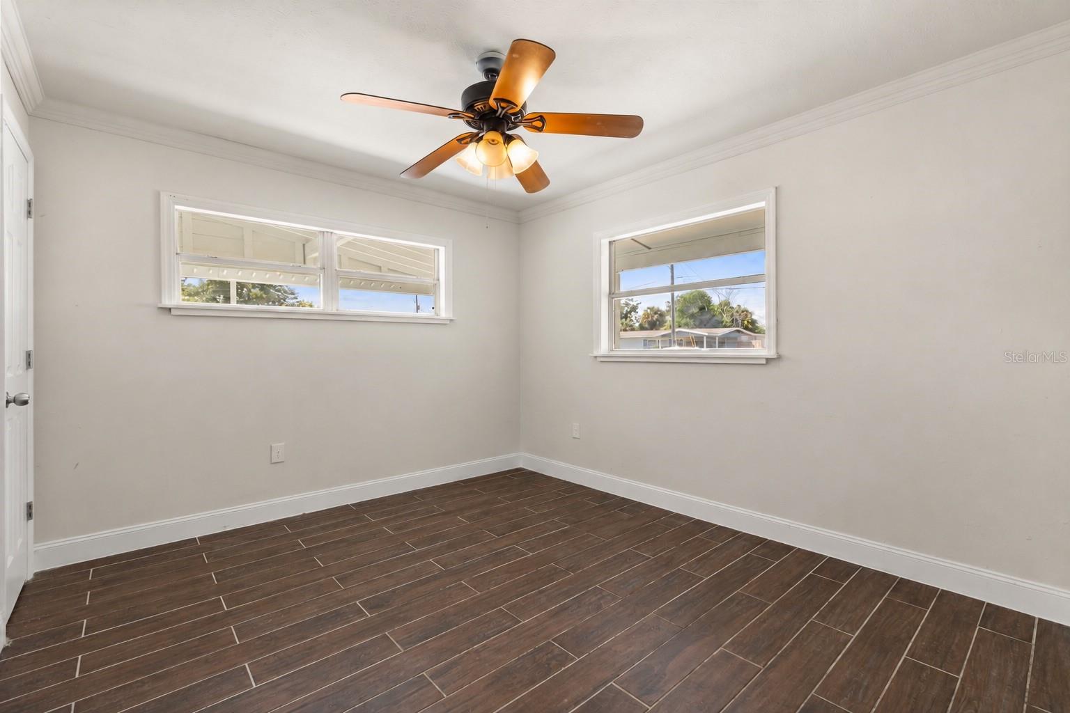 601 Ridgefield Ave Property Photo 10