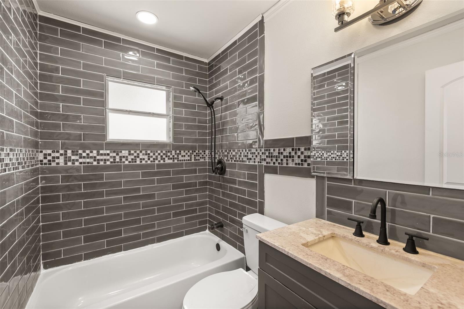 601 Ridgefield Ave Property Photo 13