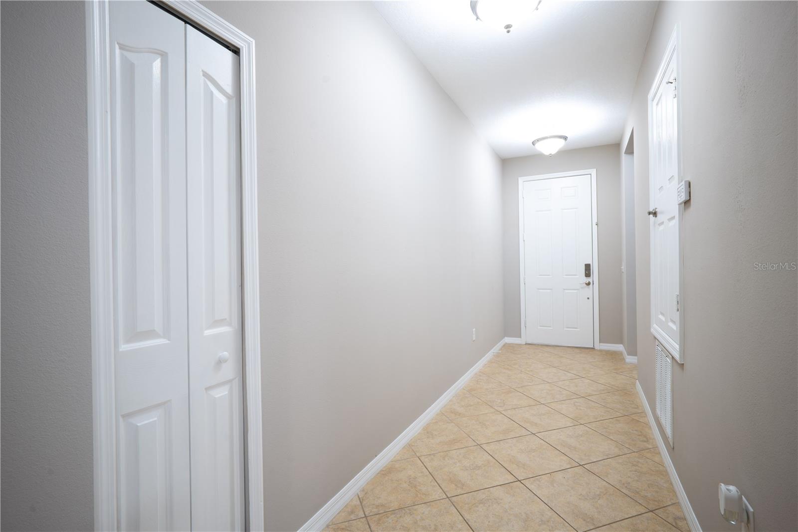 8809 Arrabida Ln Property Photo 5