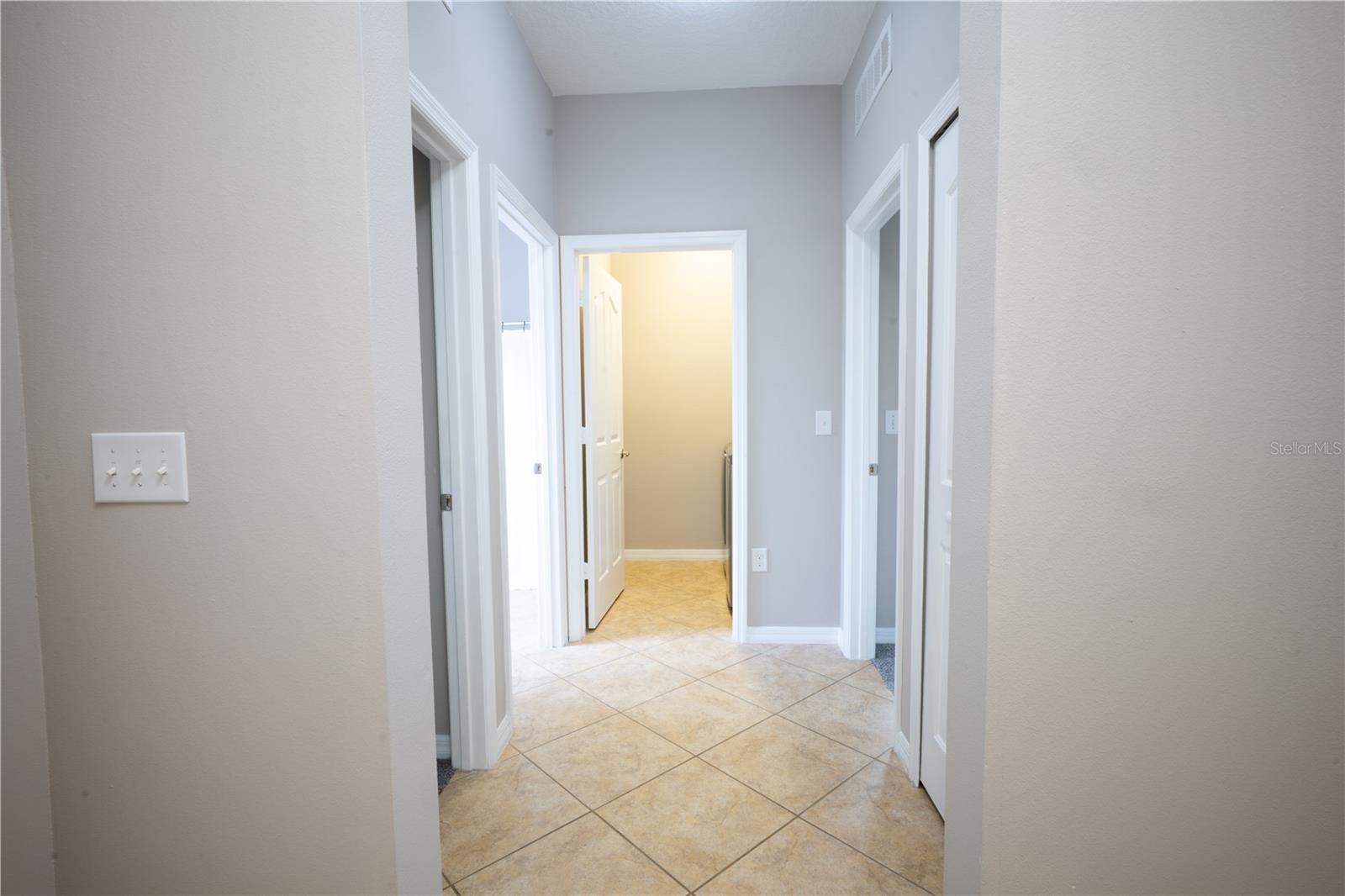 8809 Arrabida Ln Property Photo 8