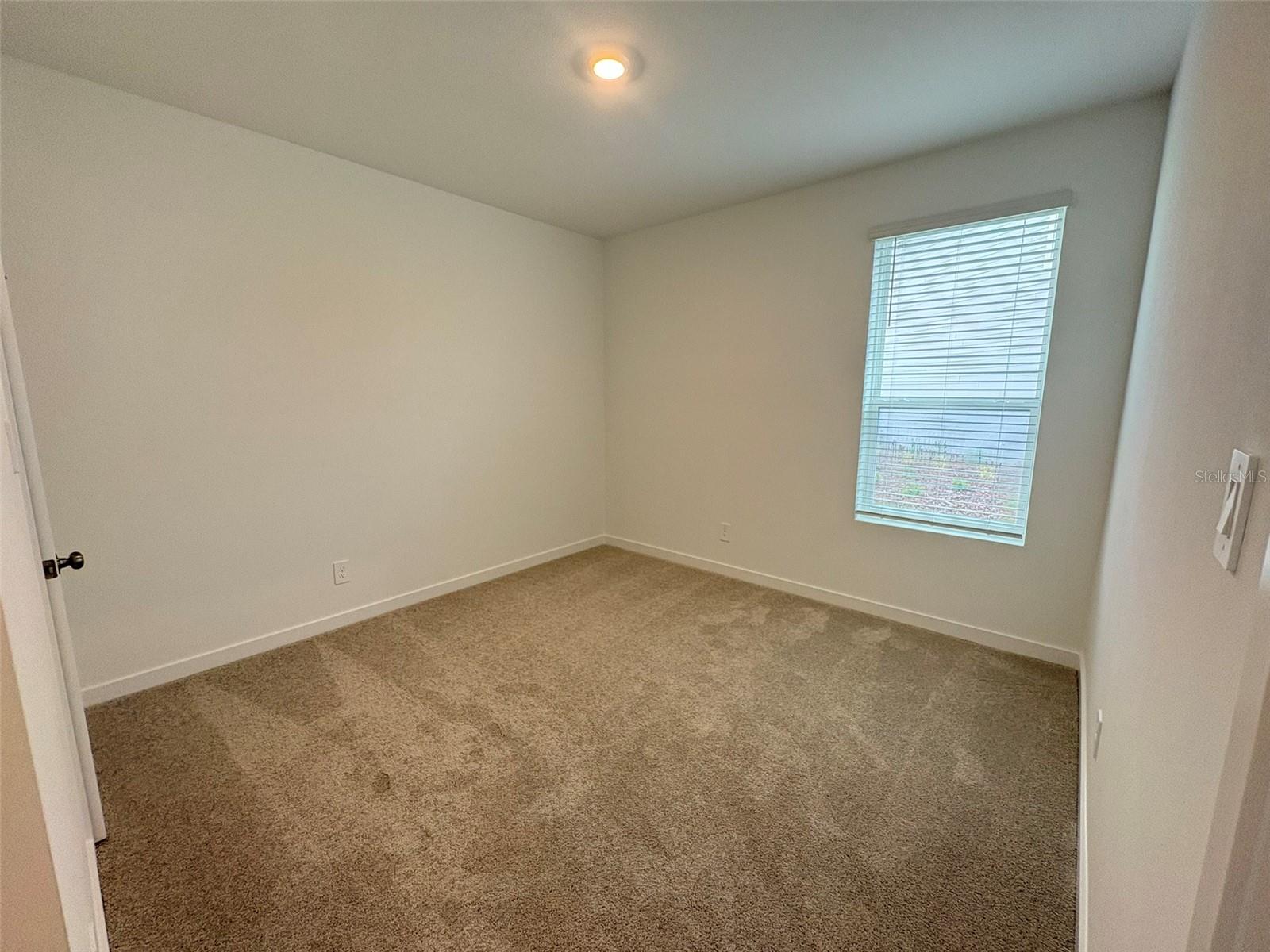 2716 Mercy Cir Property Photo 4