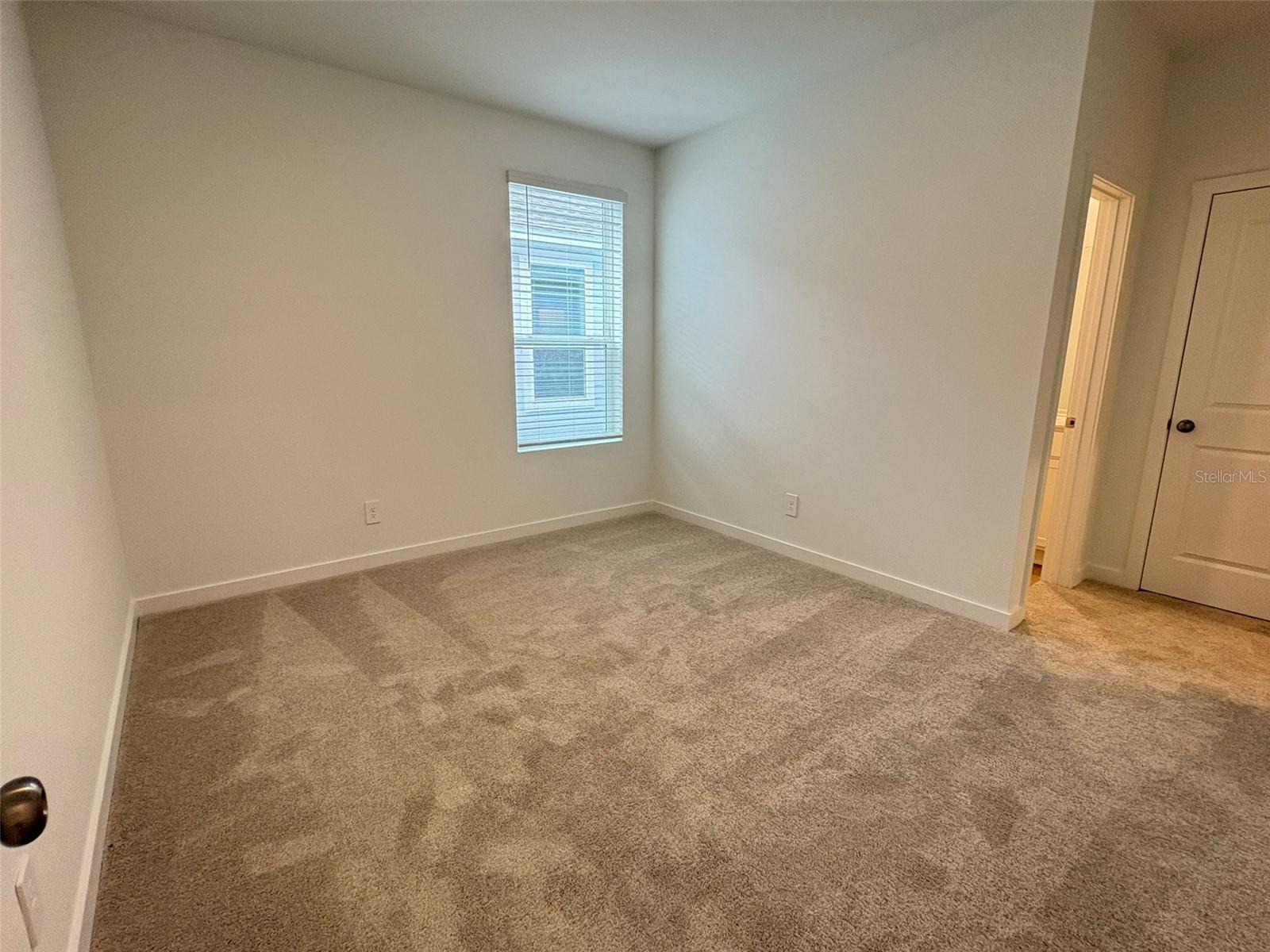2716 Mercy Cir Property Photo 8
