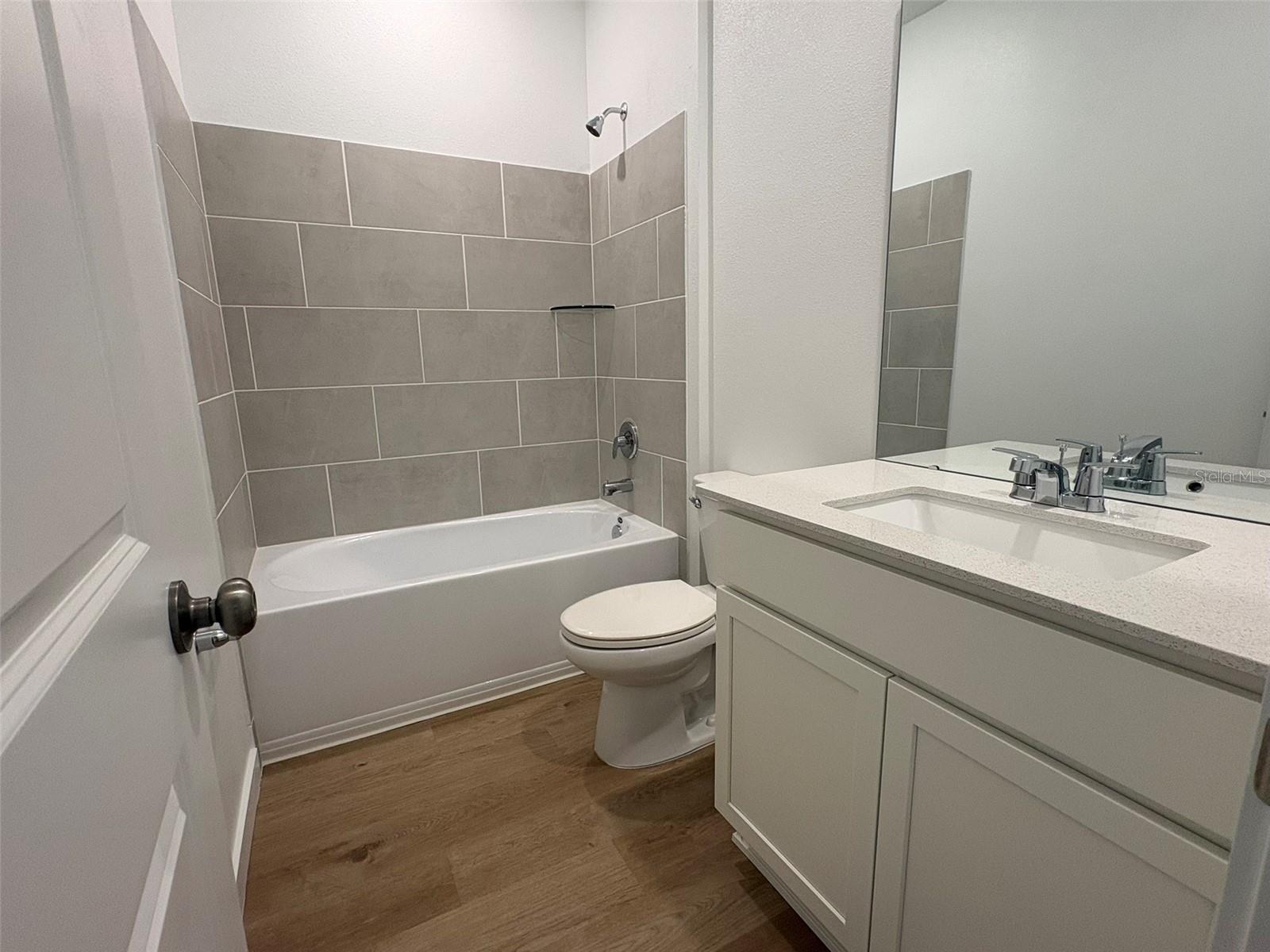2716 Mercy Cir Property Photo 11
