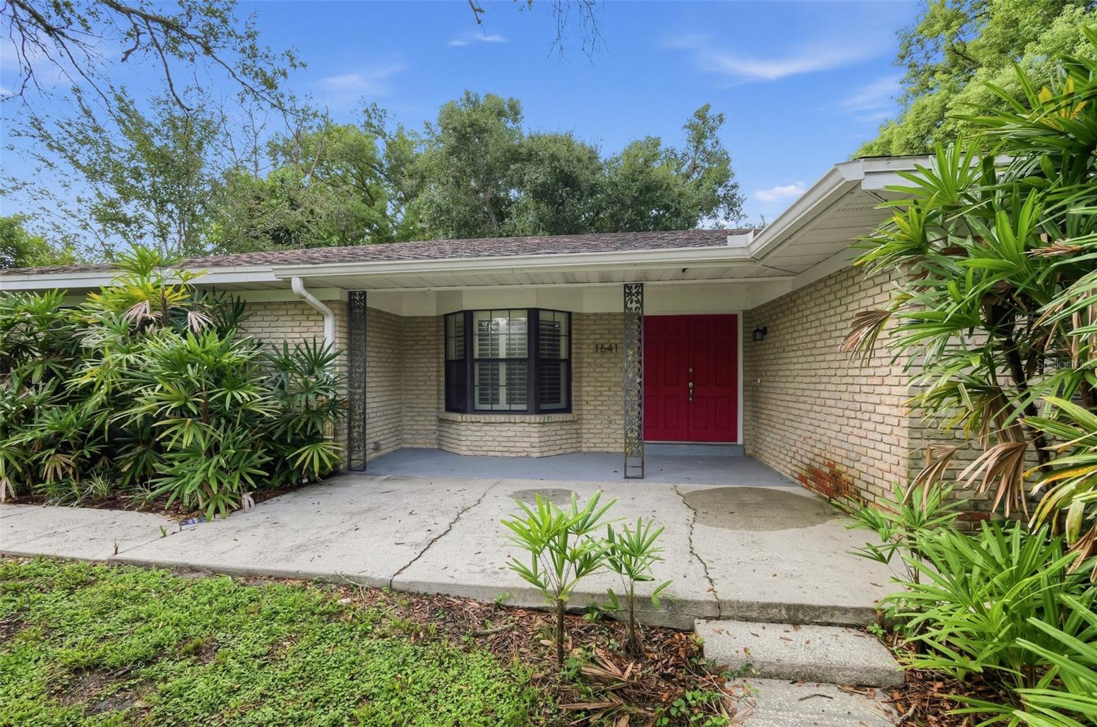 1641 Stanley St Property Photo 1