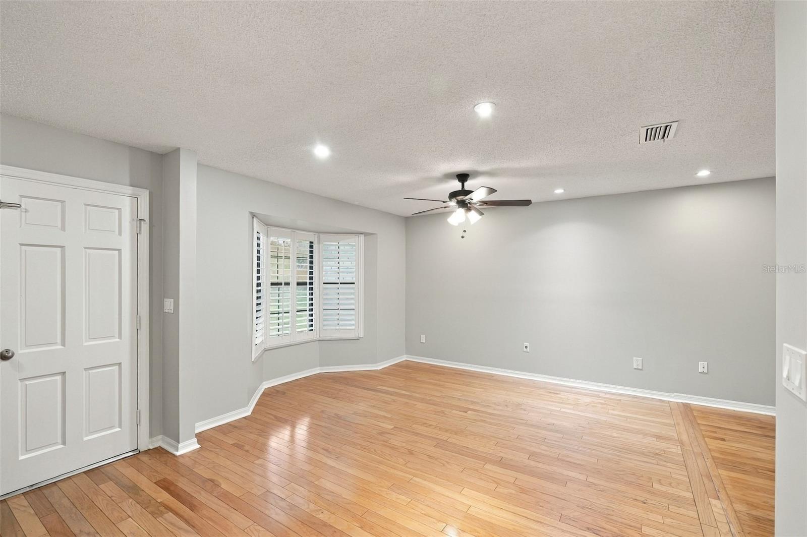 1641 Stanley St Property Photo 6