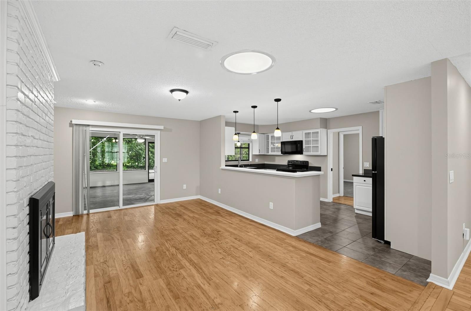 1641 Stanley St Property Photo 14