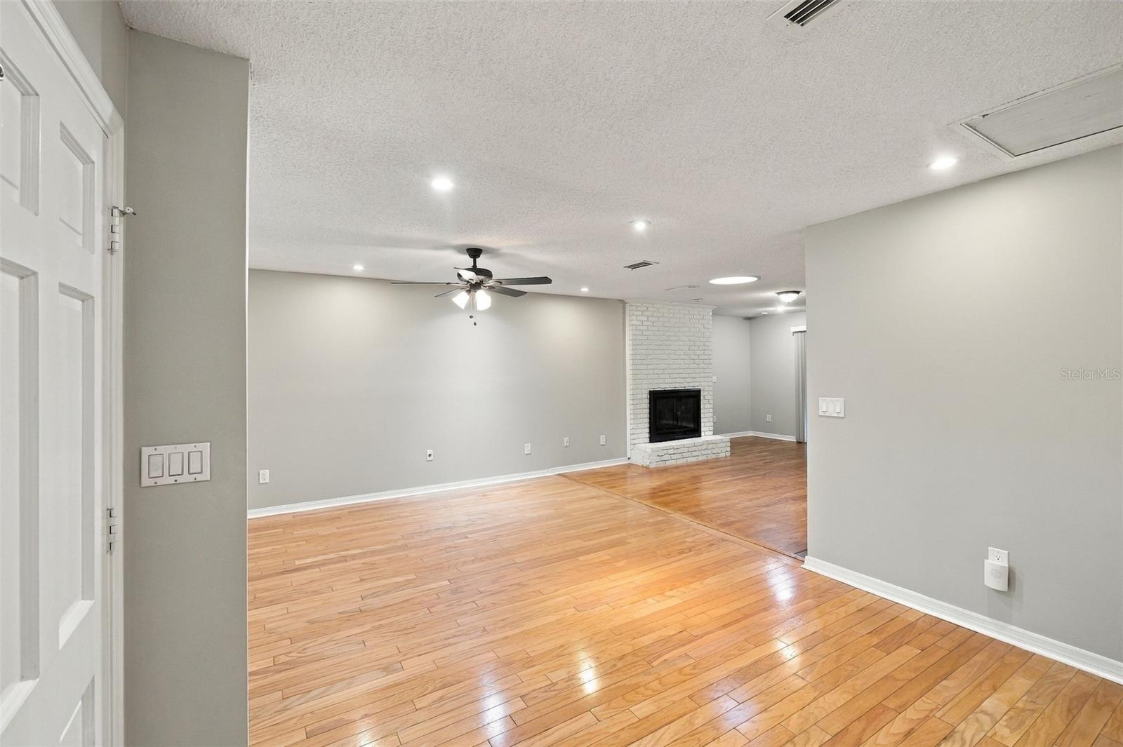 1641 Stanley St Property Photo 17