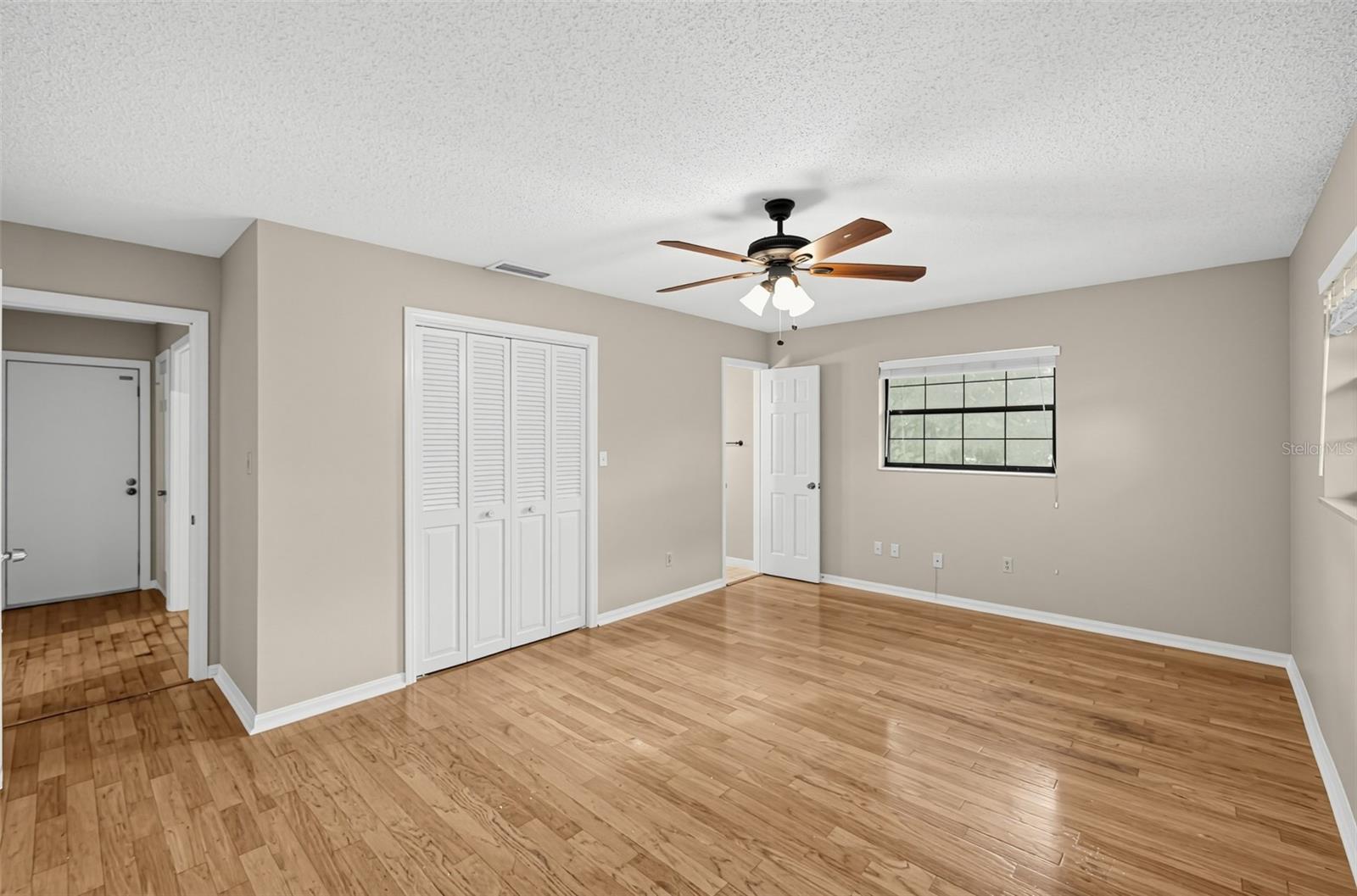 1641 Stanley St Property Photo 21