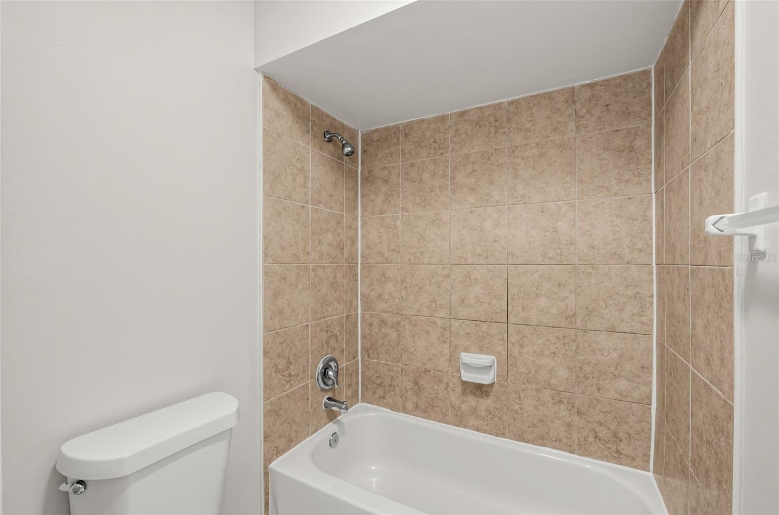 1641 Stanley St Property Photo 33