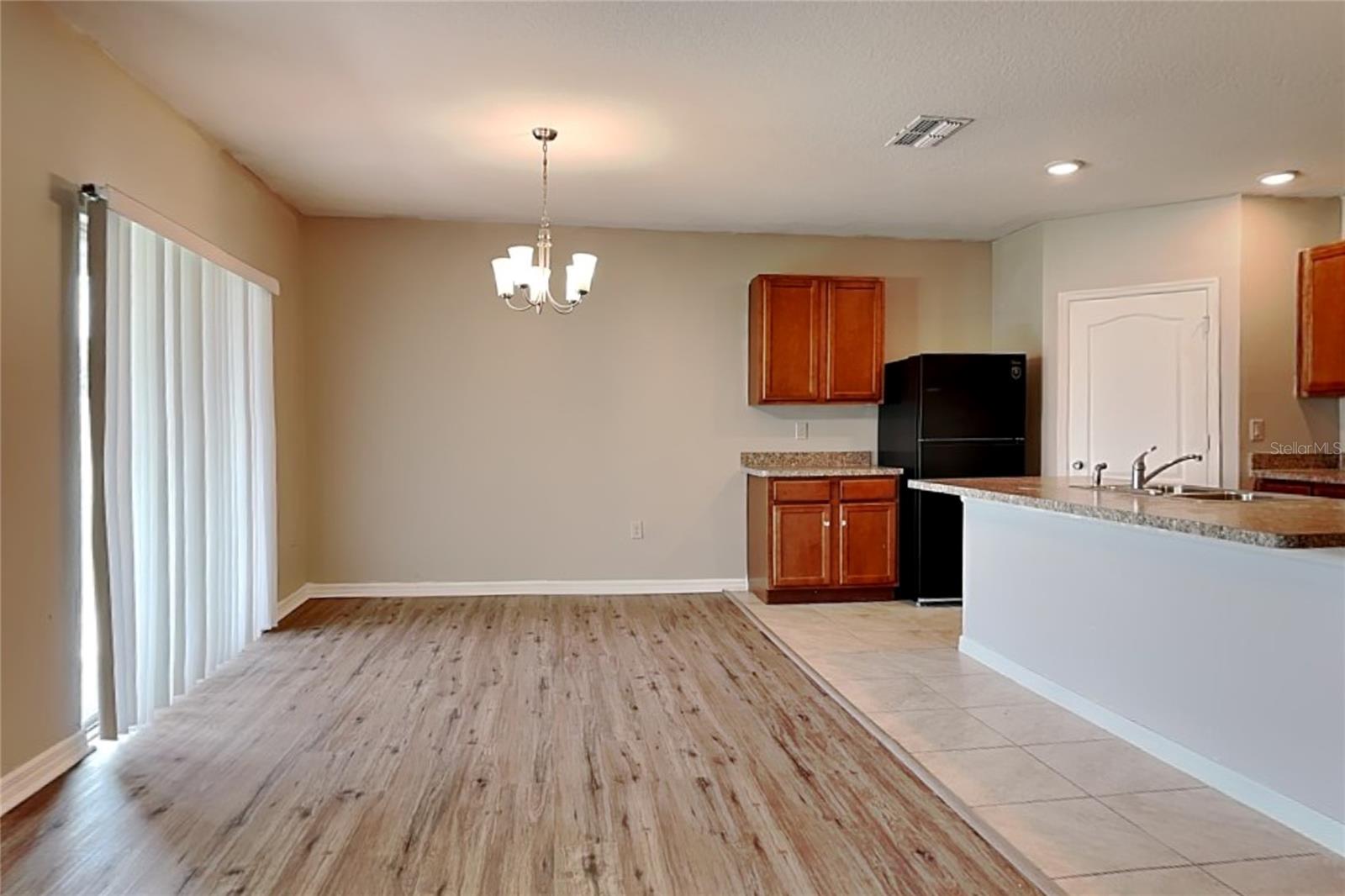 178 Fall Glo Rd Property Photo 3