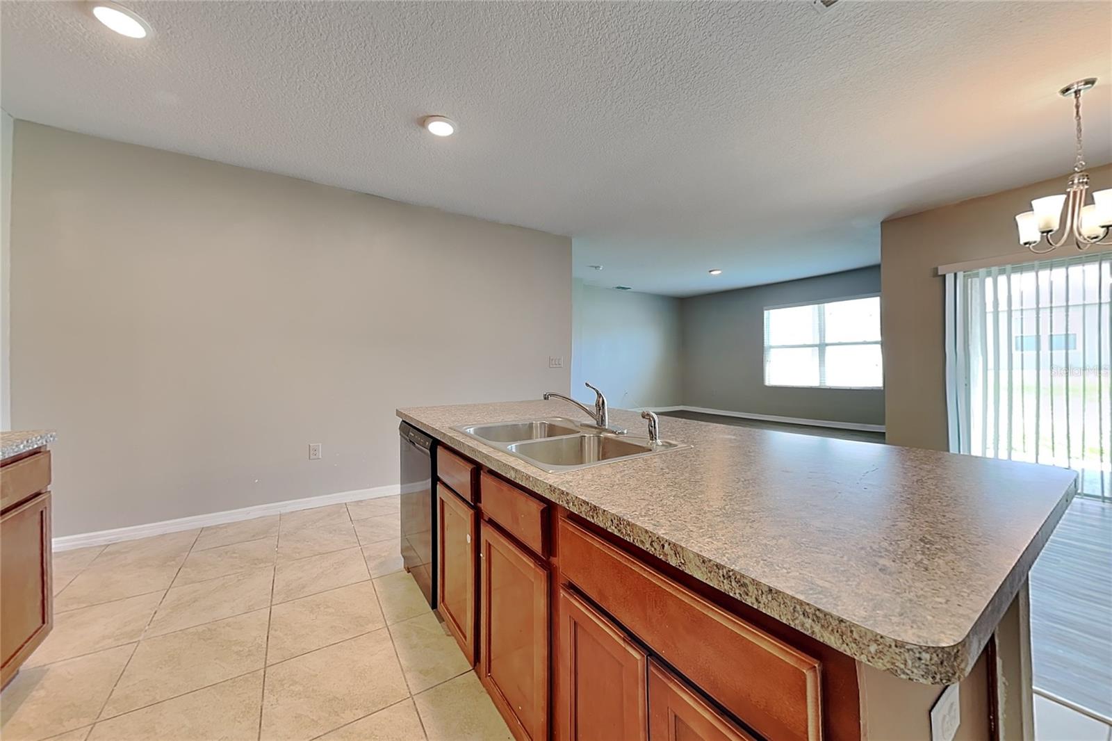 178 Fall Glo Rd Property Photo 5