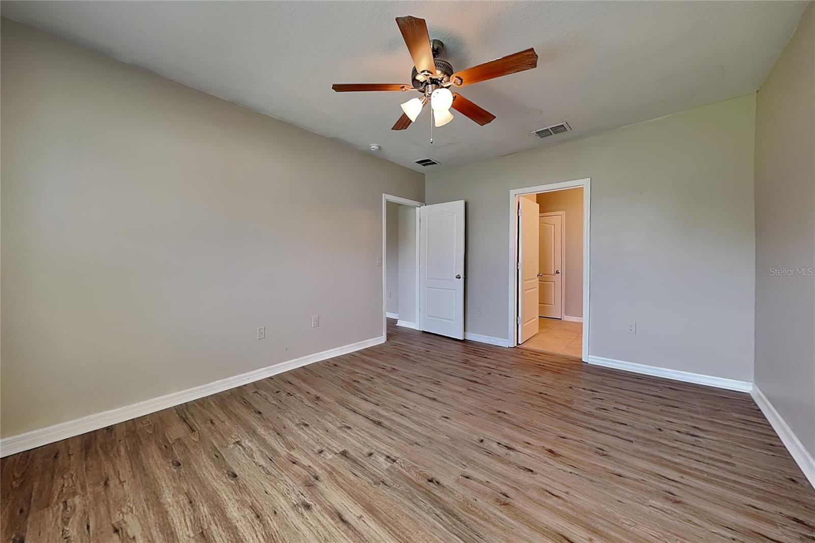 178 Fall Glo Rd Property Photo 7