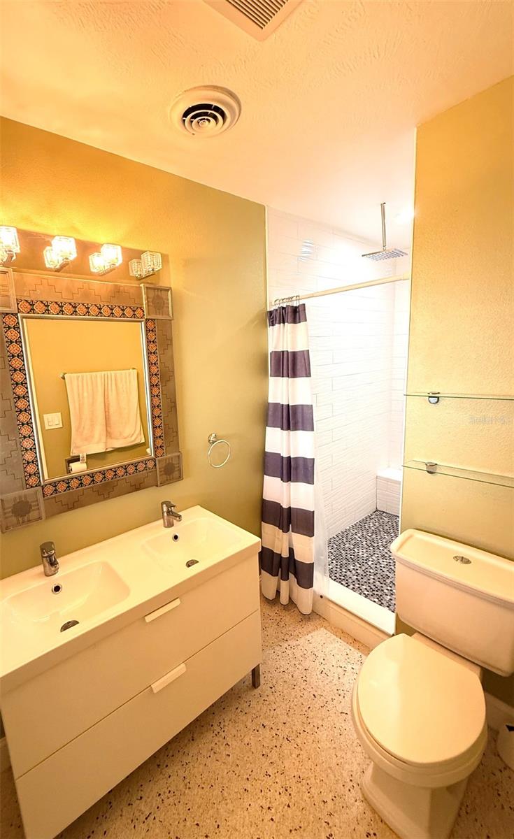 3416 Arbutus Ln Property Photo 9