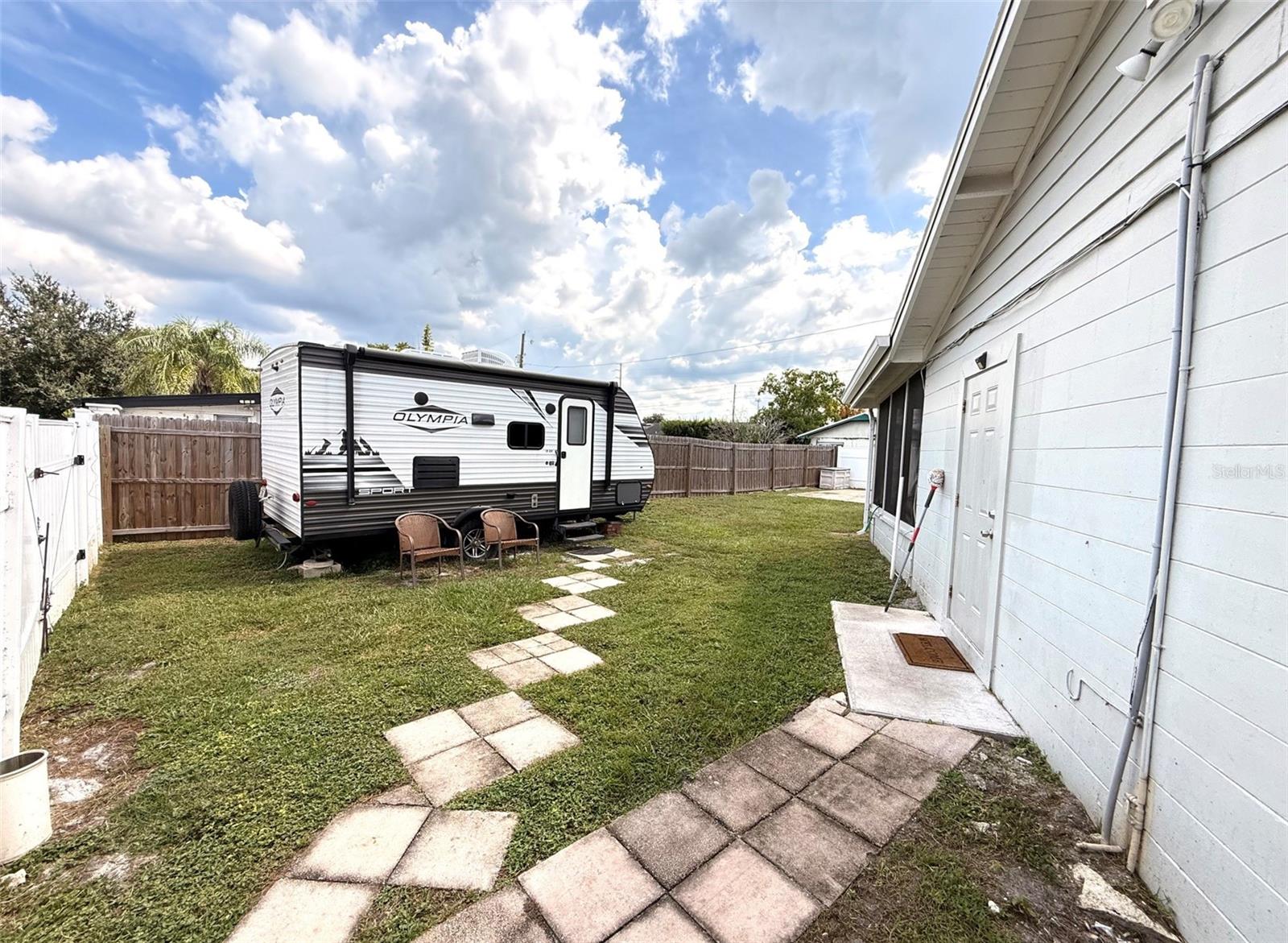 3416 Arbutus Ln Property Photo 20