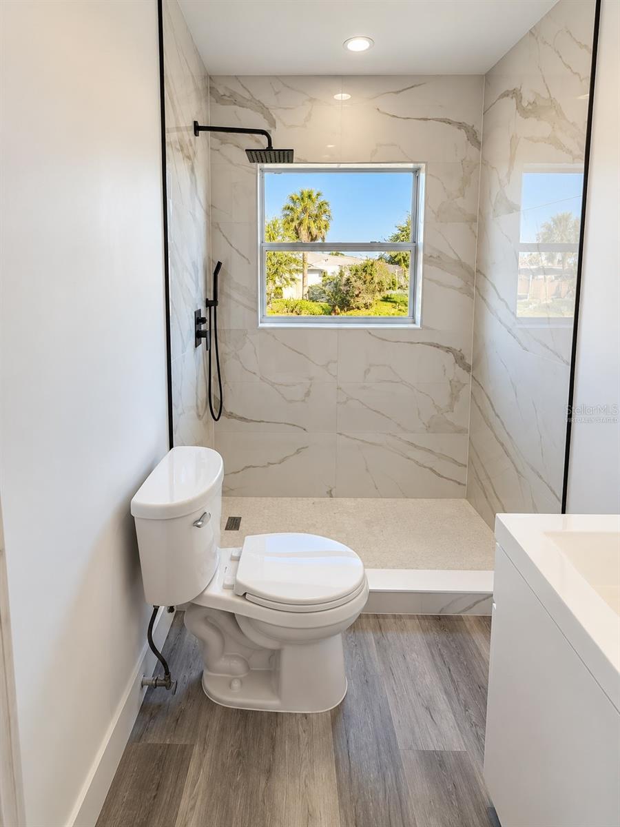 22 Ocean St Property Photo 8