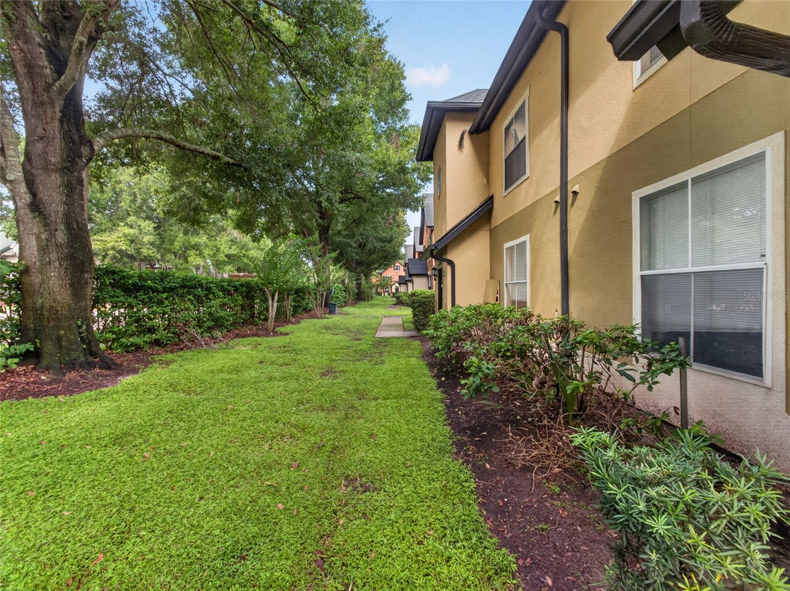 5961 Westgate Dr #2027 Property Photo 4