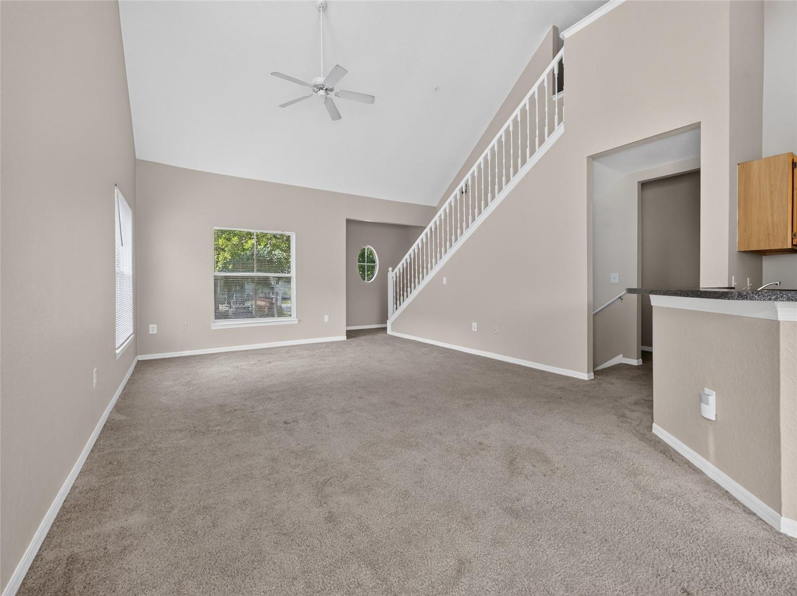 5961 Westgate Dr #2027 Property Photo 9