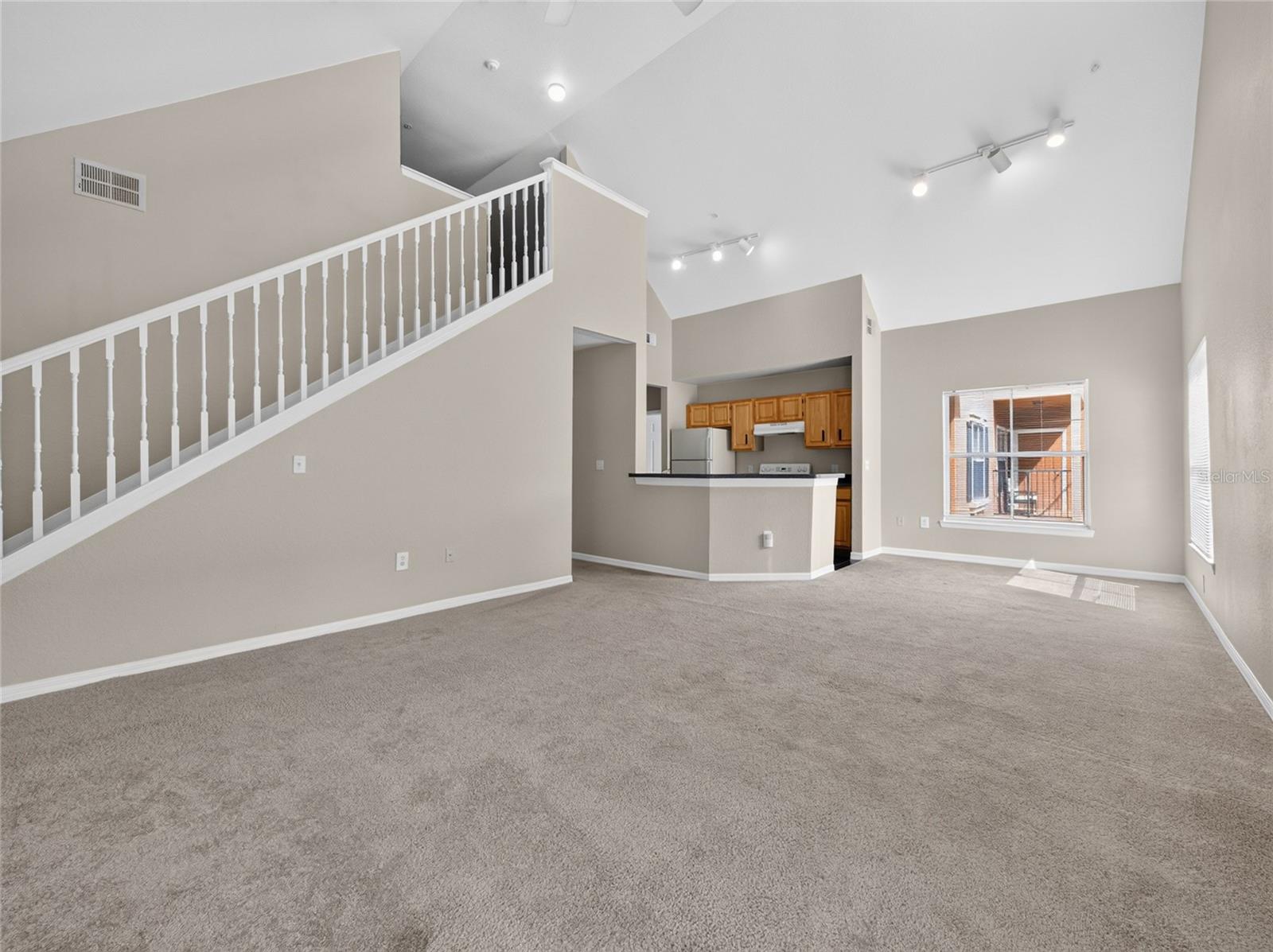 5961 Westgate Dr #2027 Property Photo 11