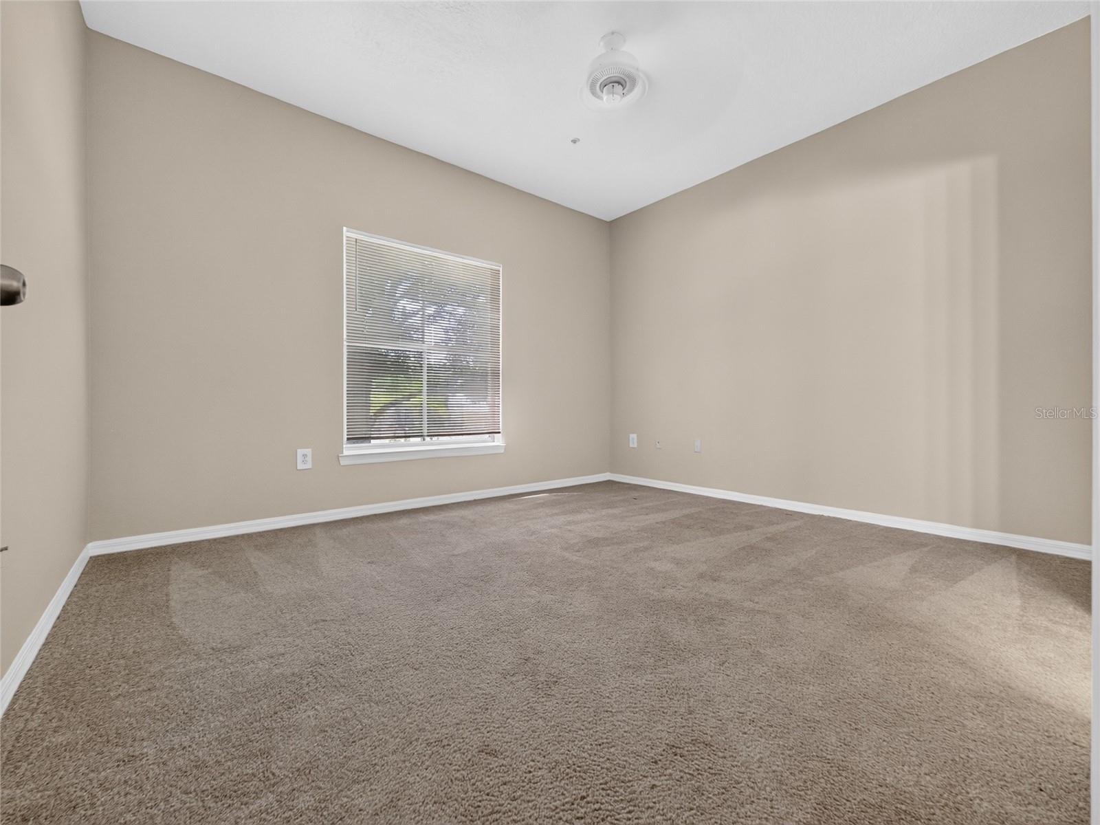 5961 Westgate Dr #2027 Property Photo 13