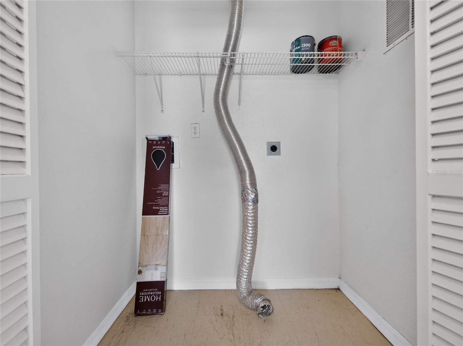 5961 Westgate Dr #2027 Property Photo 18
