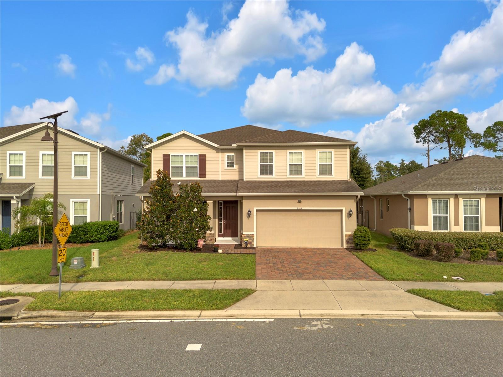 17104 Goldcrest Loop Property Photo 1