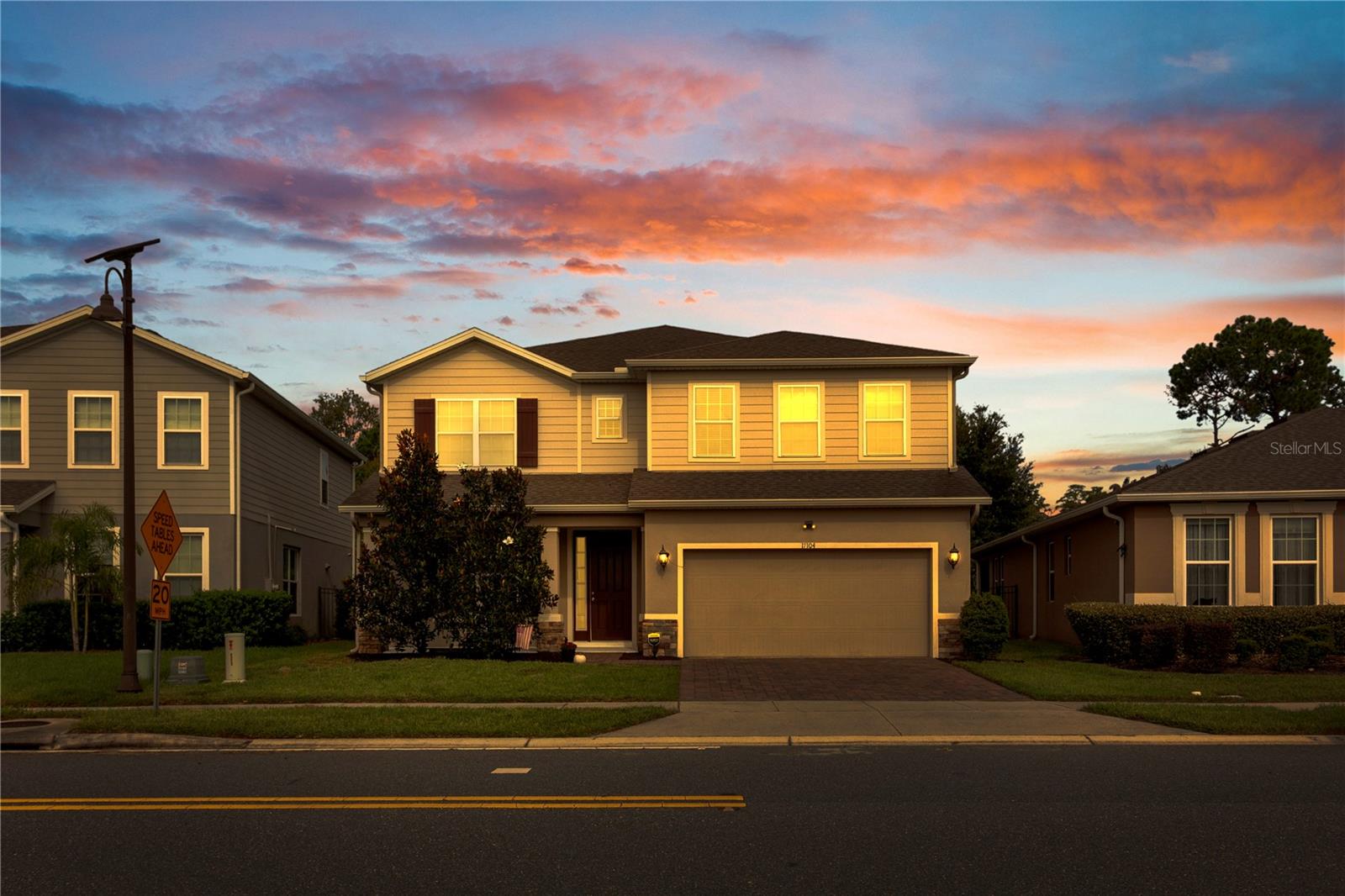 17104 Goldcrest Loop Property Photo 2