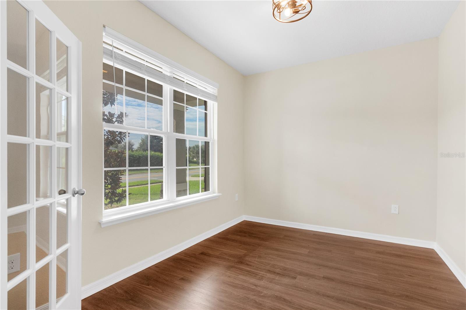 17104 Goldcrest Loop Property Photo 5