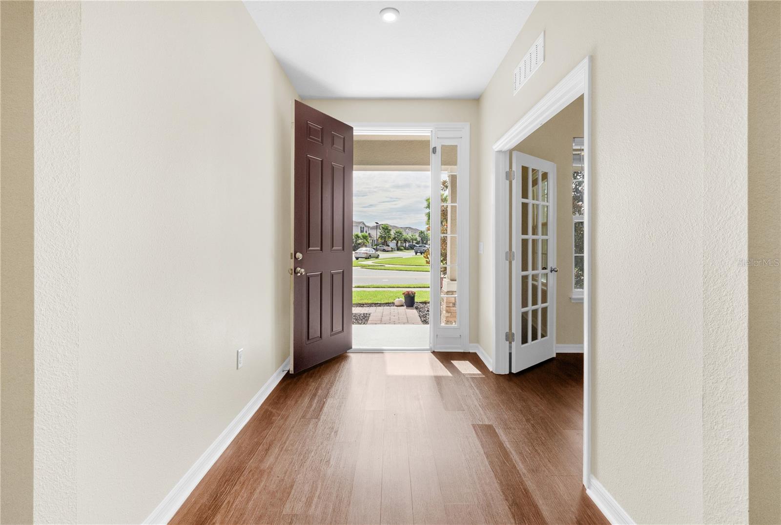 17104 Goldcrest Loop Property Photo 8