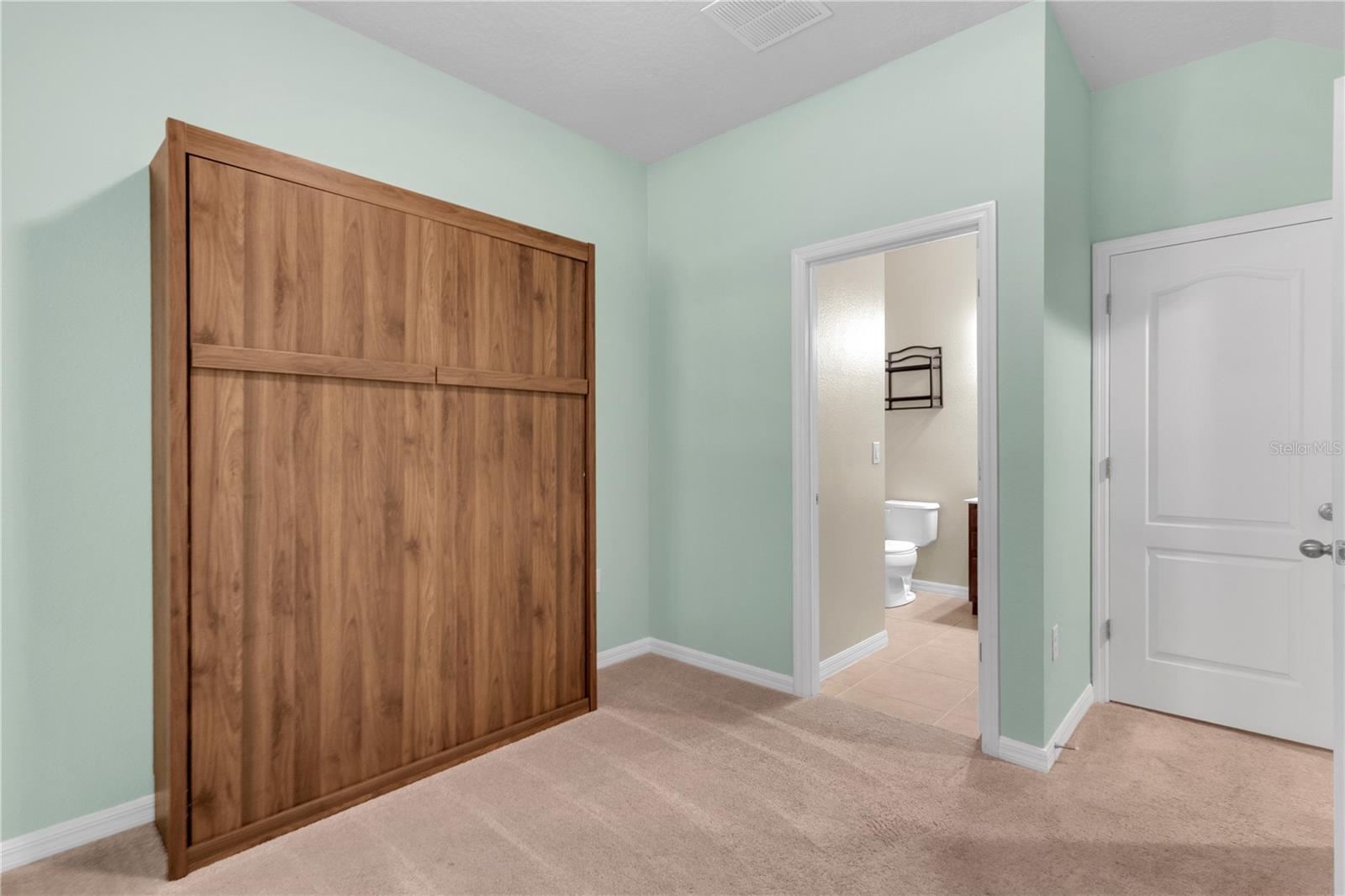 17104 Goldcrest Loop Property Photo 16